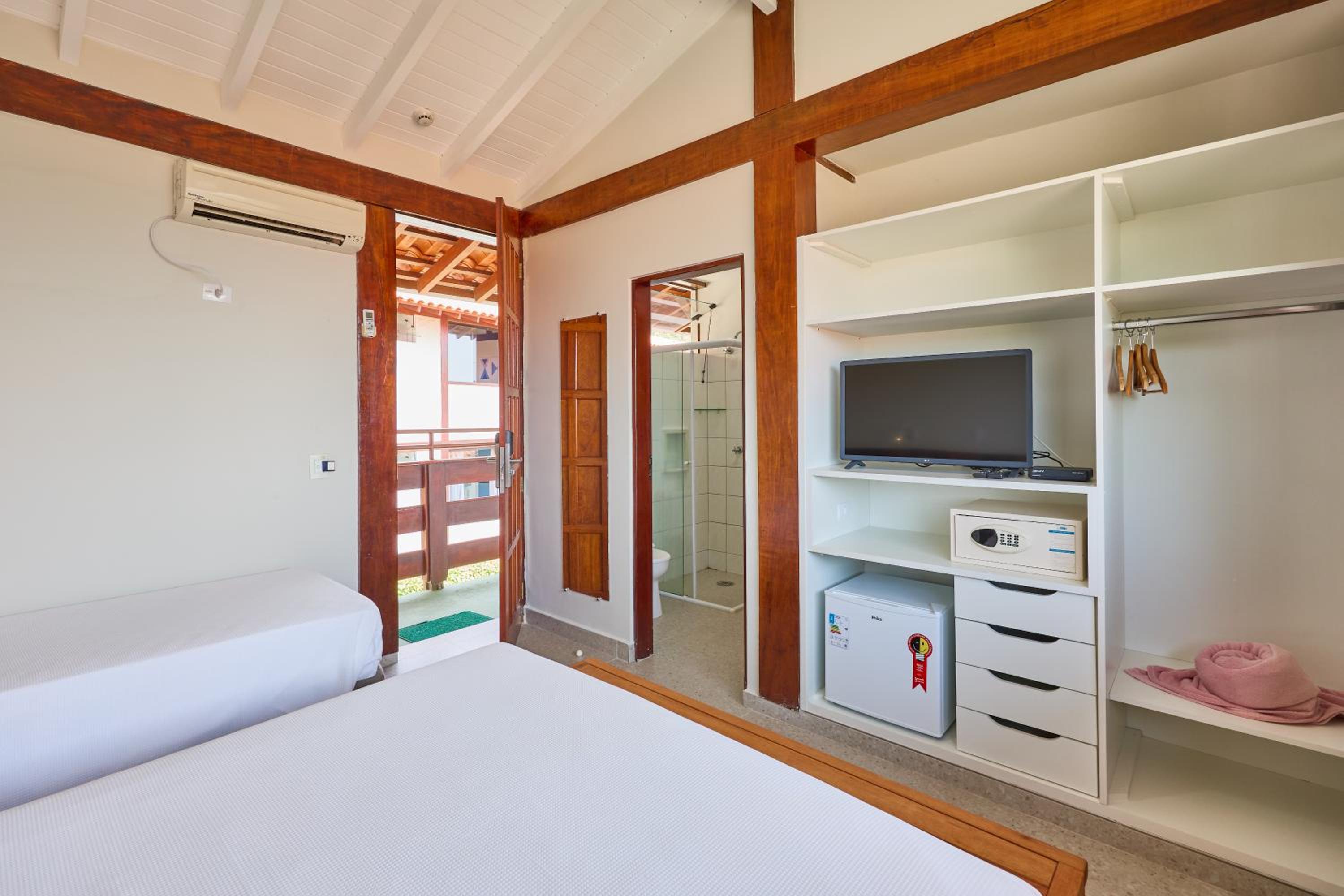 Superior Triple Room photo 3