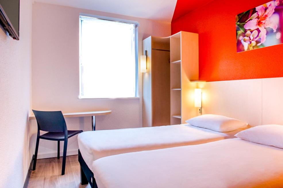 Twin Room - Photo 4