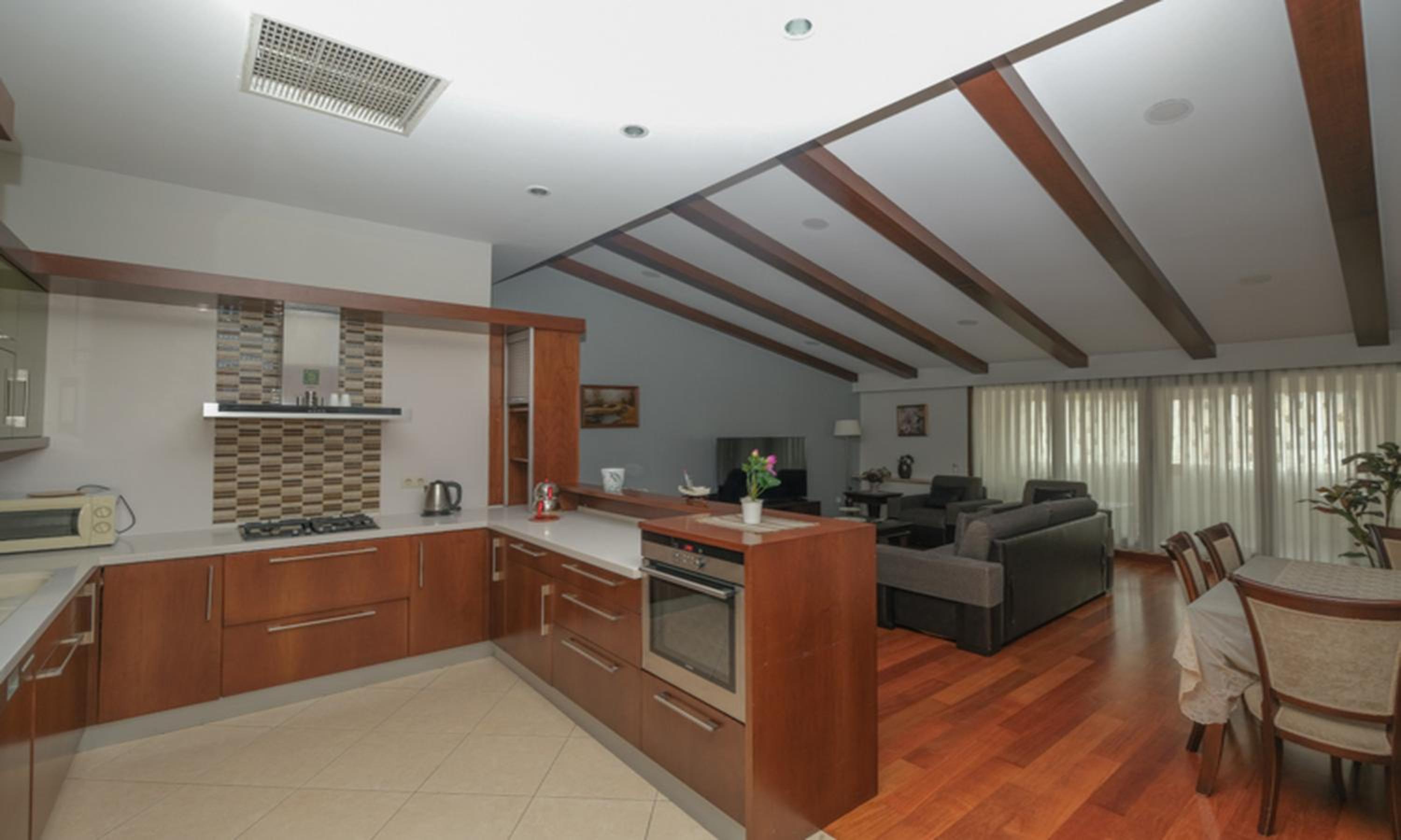 Three-Bedroom Suite photo 2