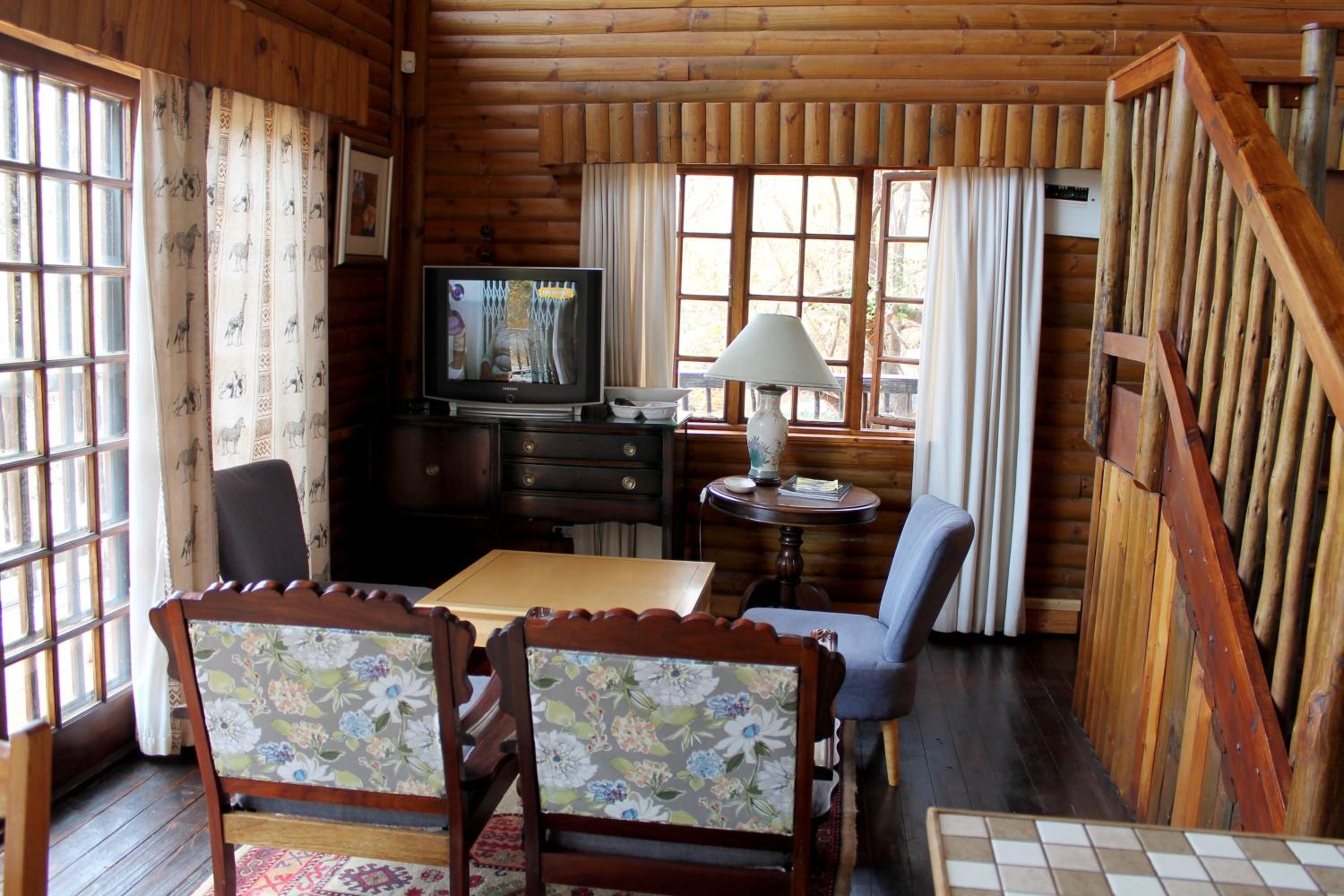 Four-Bedroom House photo 3