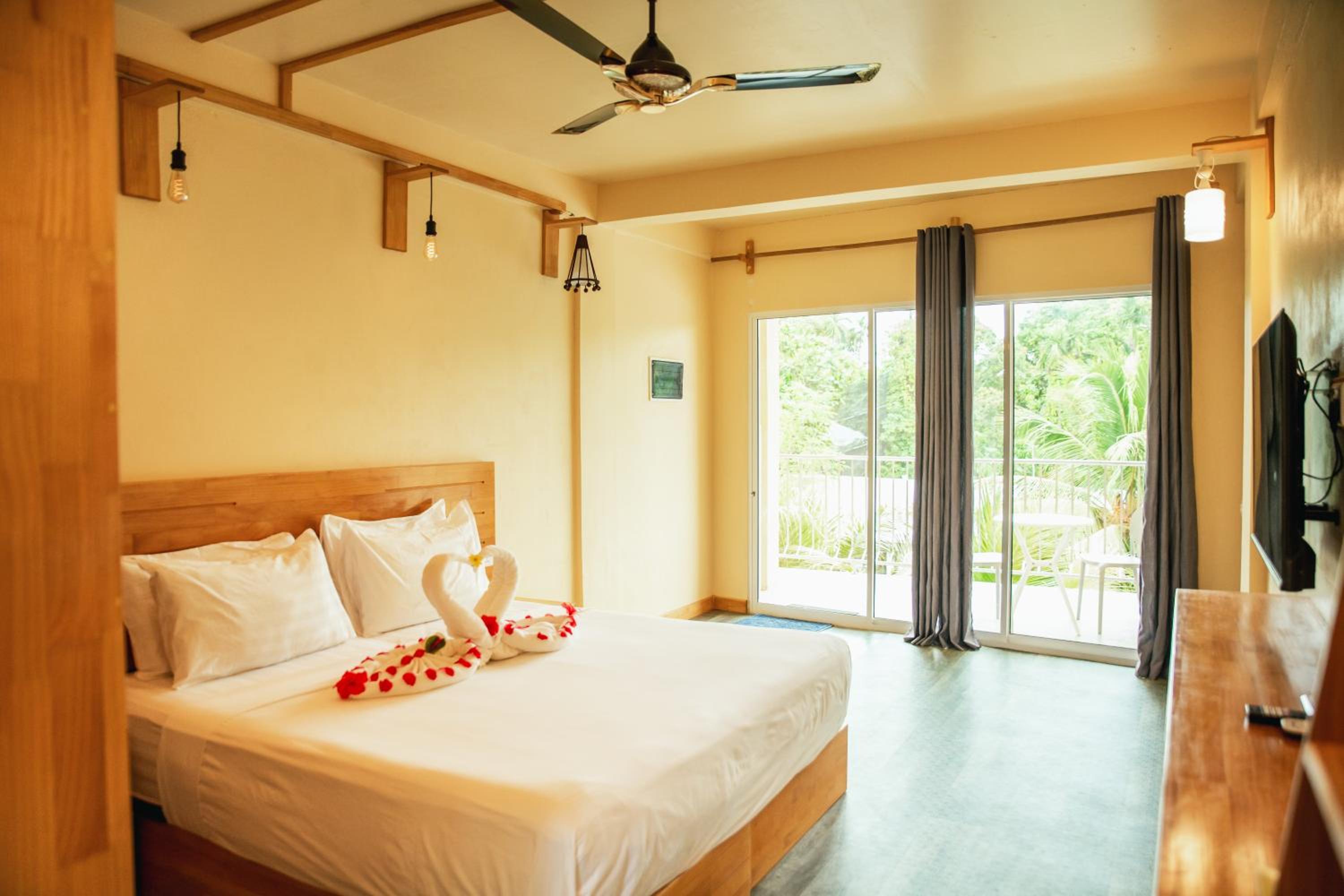 Deluxe Double or Twin Room with Balcony