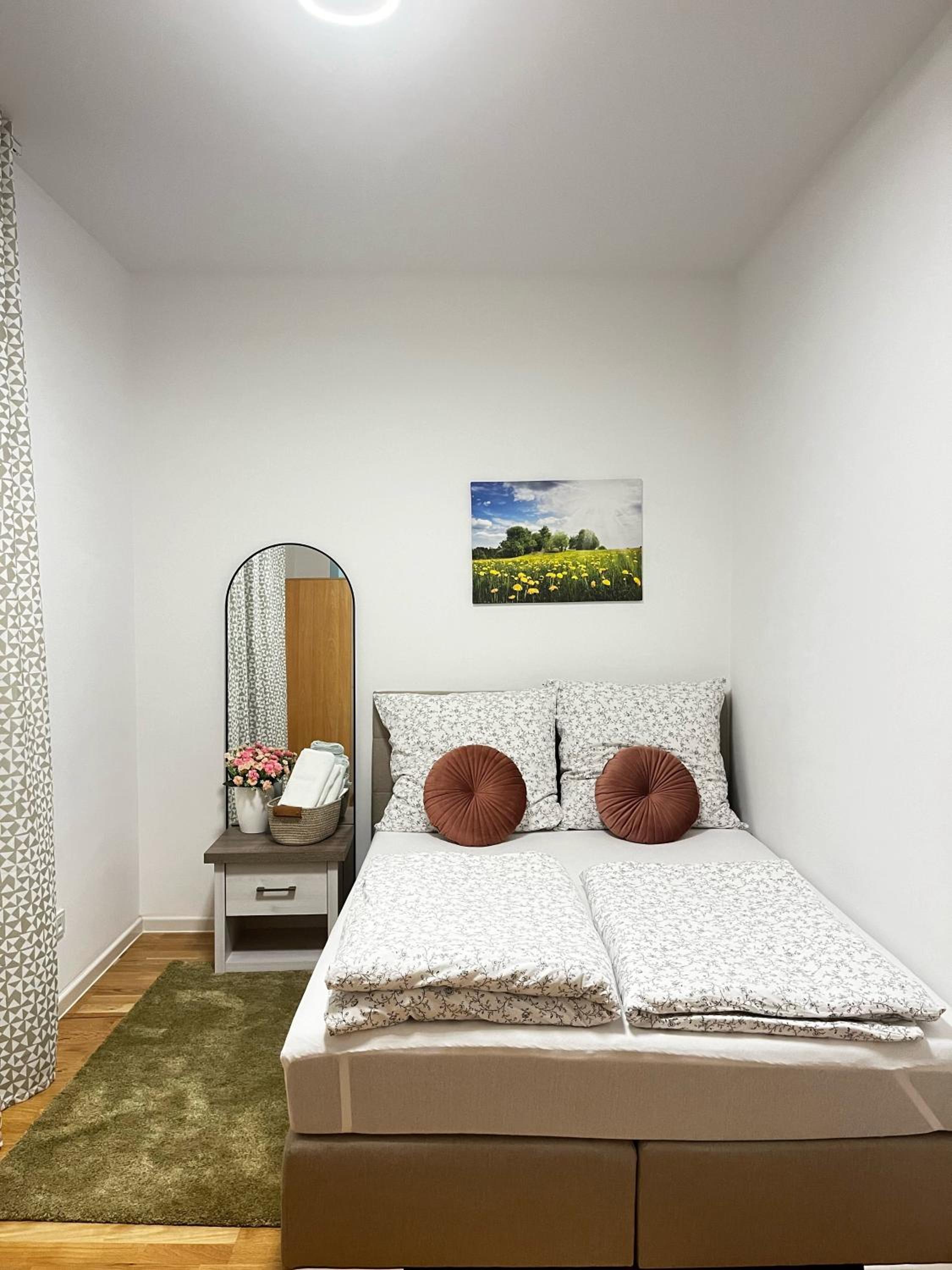 One-Bedroom Apartment photo 3