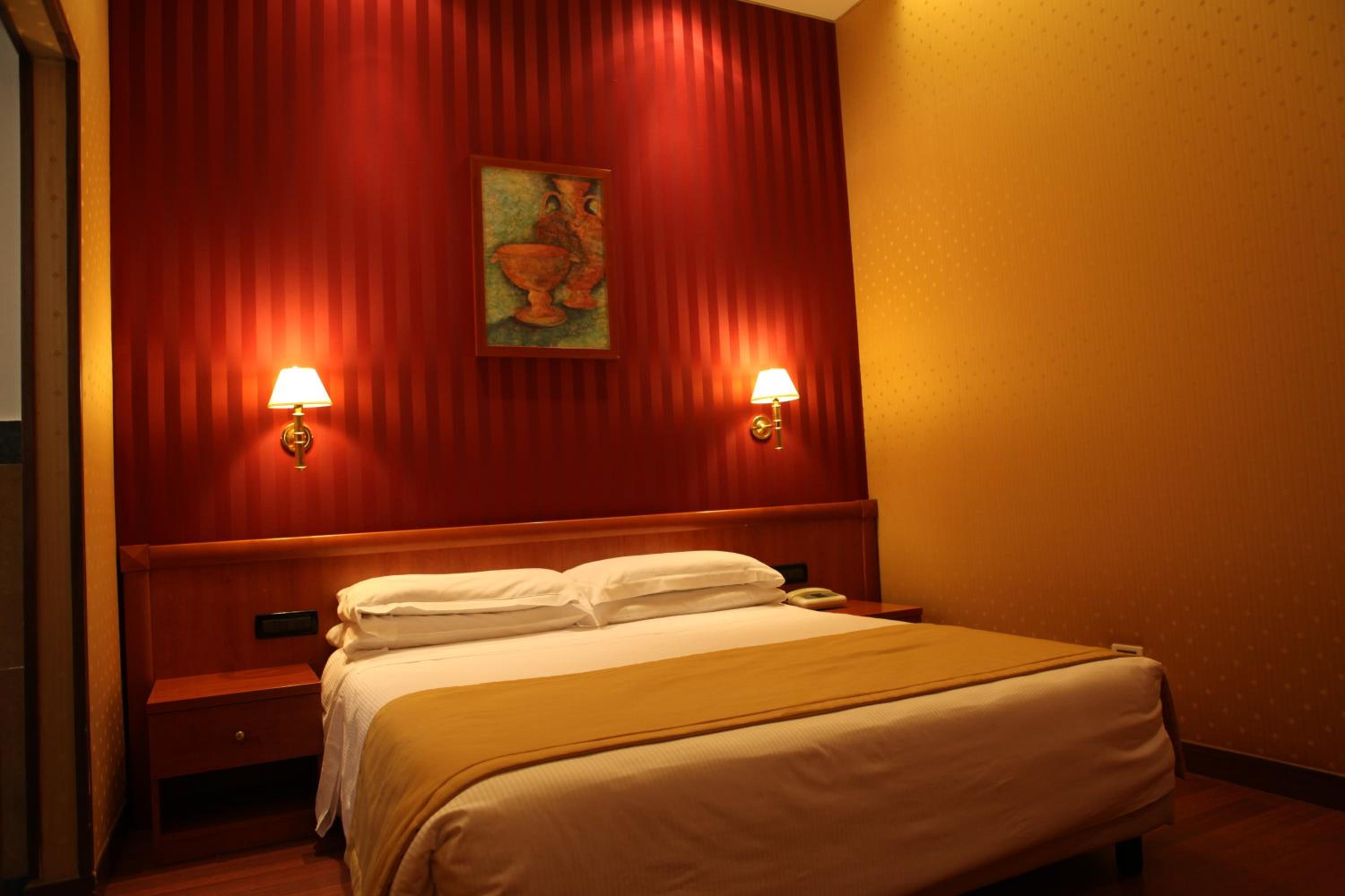 Available room
