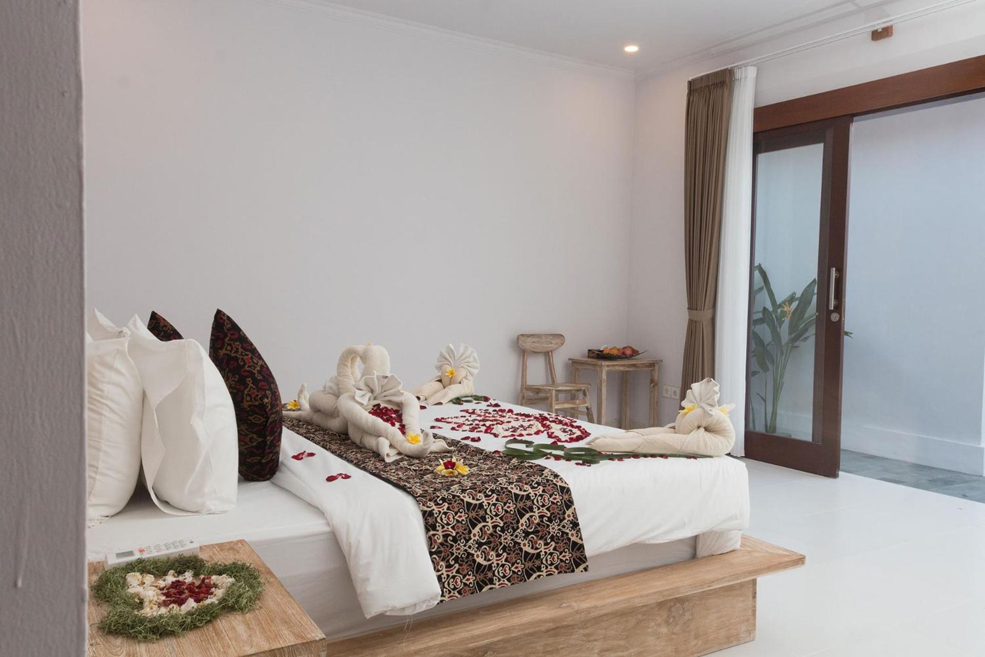 Two-Bedroom Villa - Photo 24