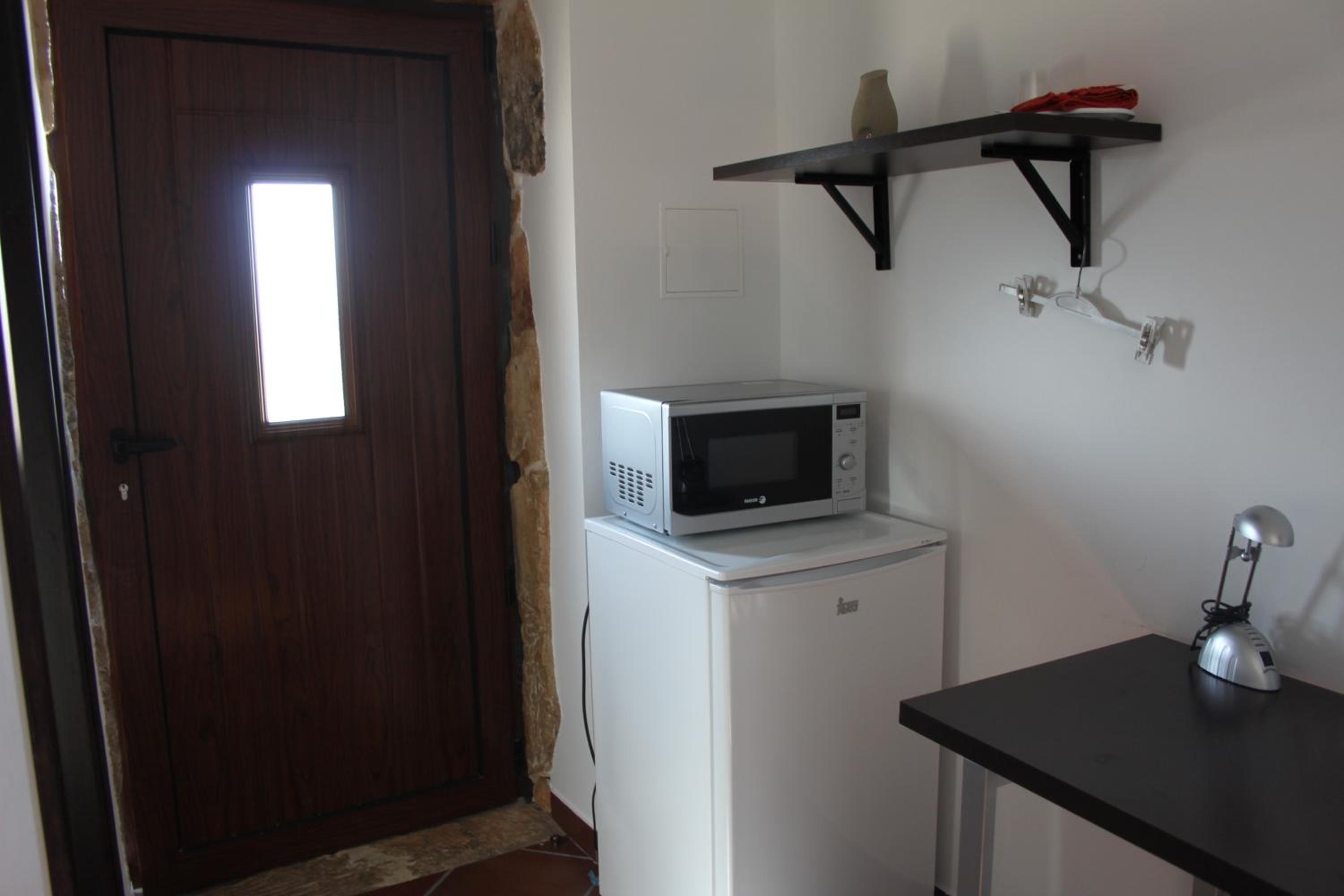 Triple Room with Shower - Photo 49