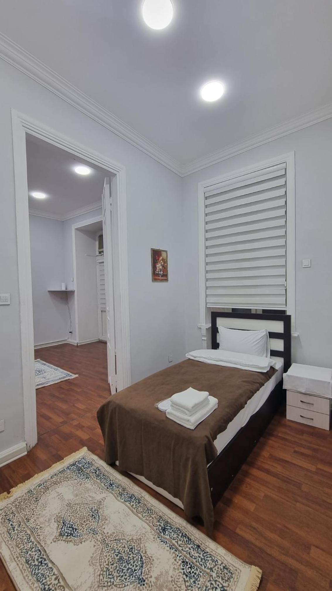 Apartment with Balcony photo 1