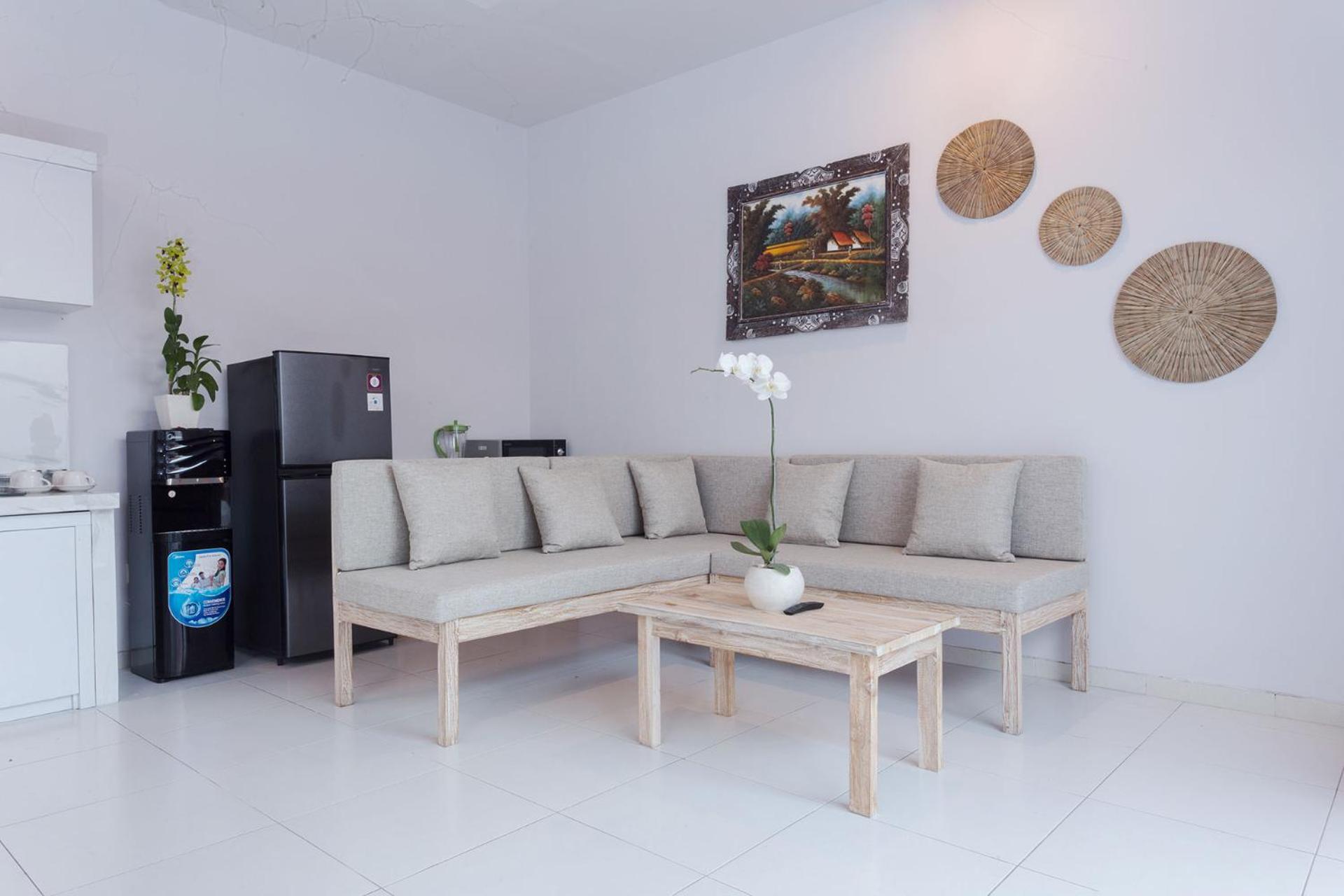 Two-Bedroom Villa - Photo 8