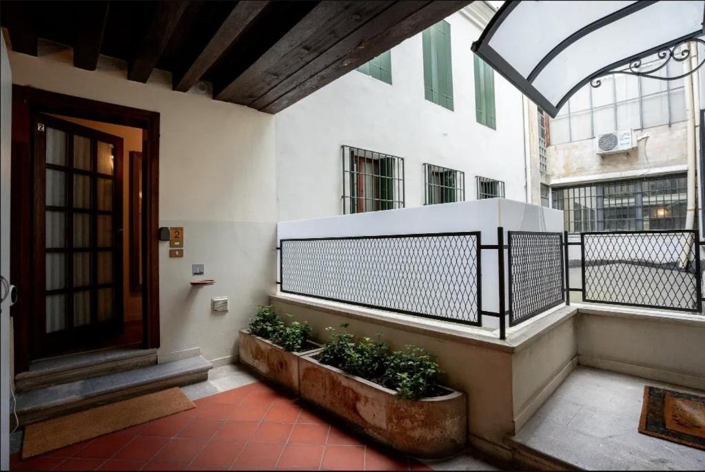 Standard Apartment - Photo 17