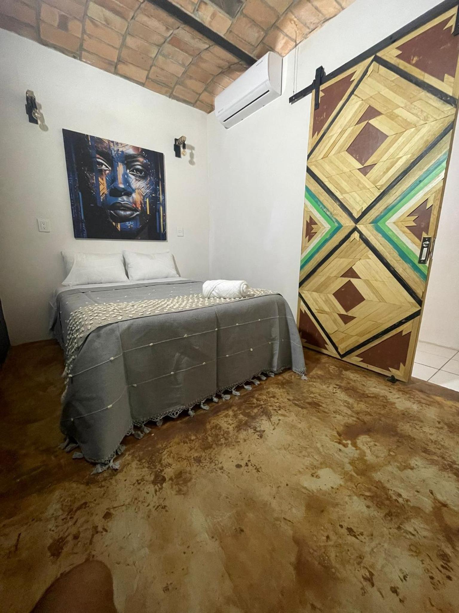 Double Room with Shared Bathroom photo 1