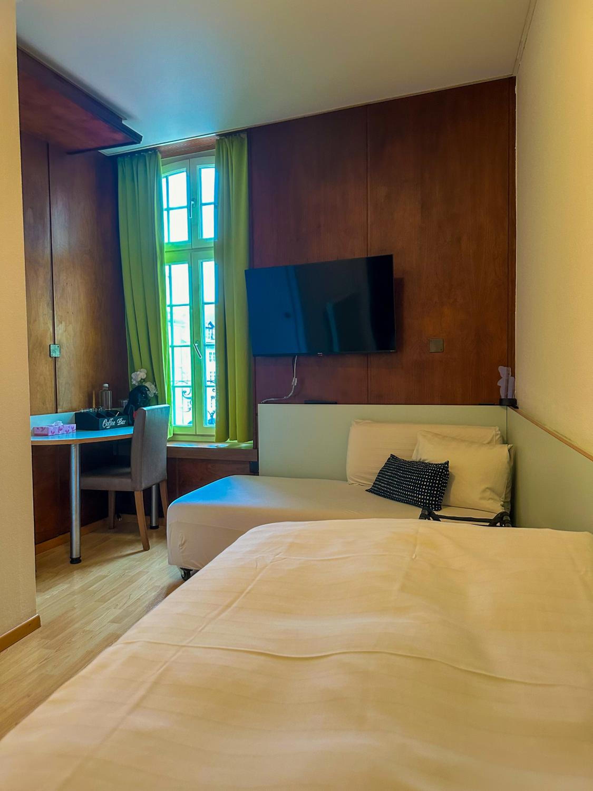 Single Room photo 2