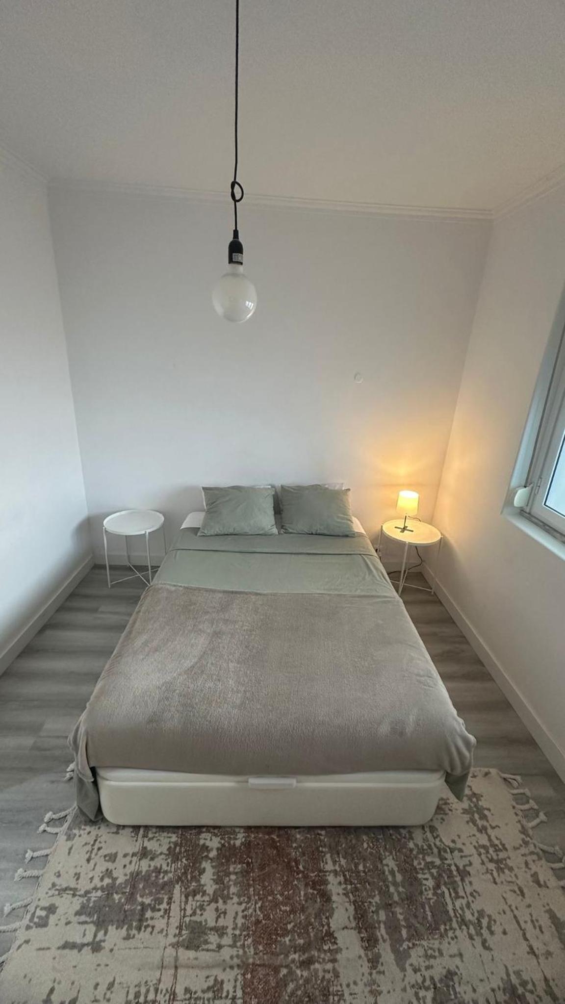 Double Room with Shared Bathroom photo 3