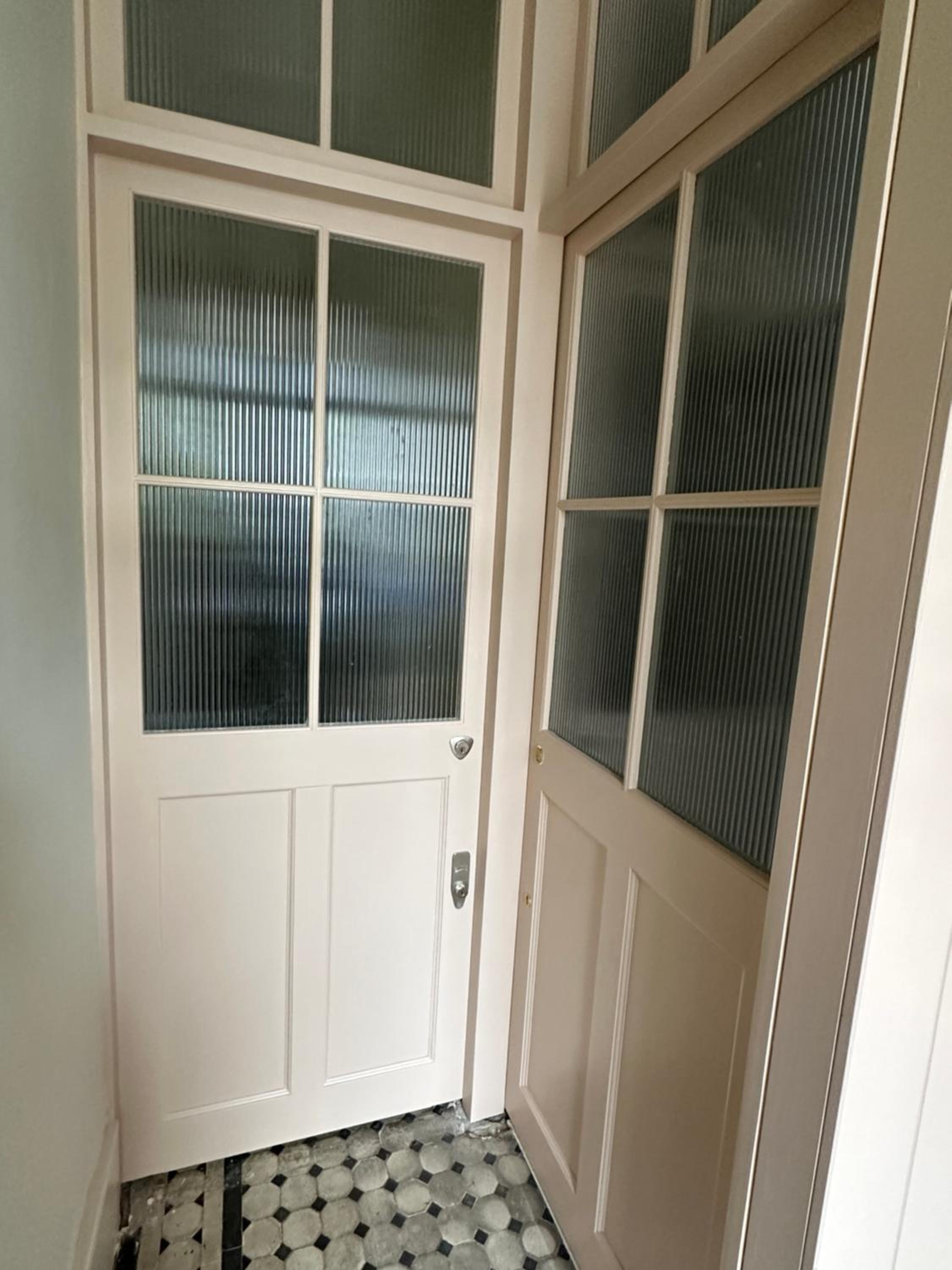 Deluxe Two-Bedroom Apartment with Garden View photo 2