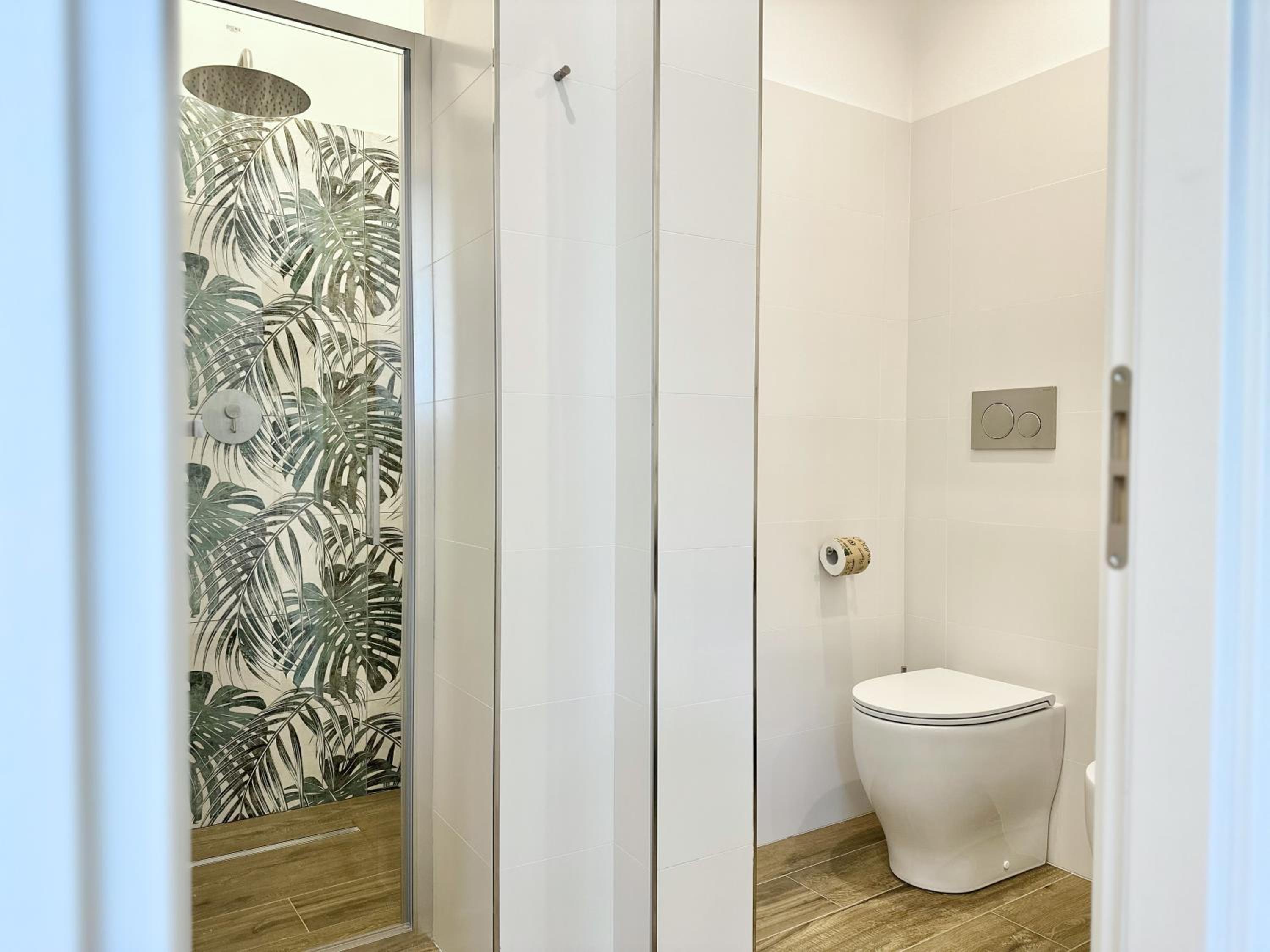 Deluxe Double Room with Shower photo 3