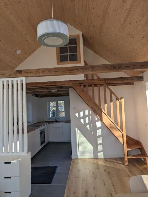 One-Bedroom House photo 1