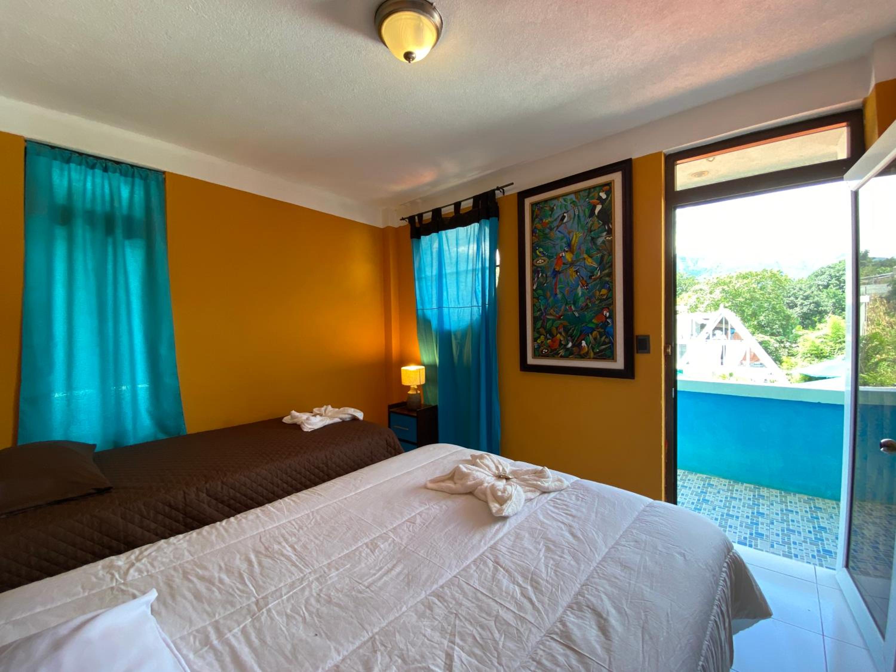 Basic Triple Room photo 1