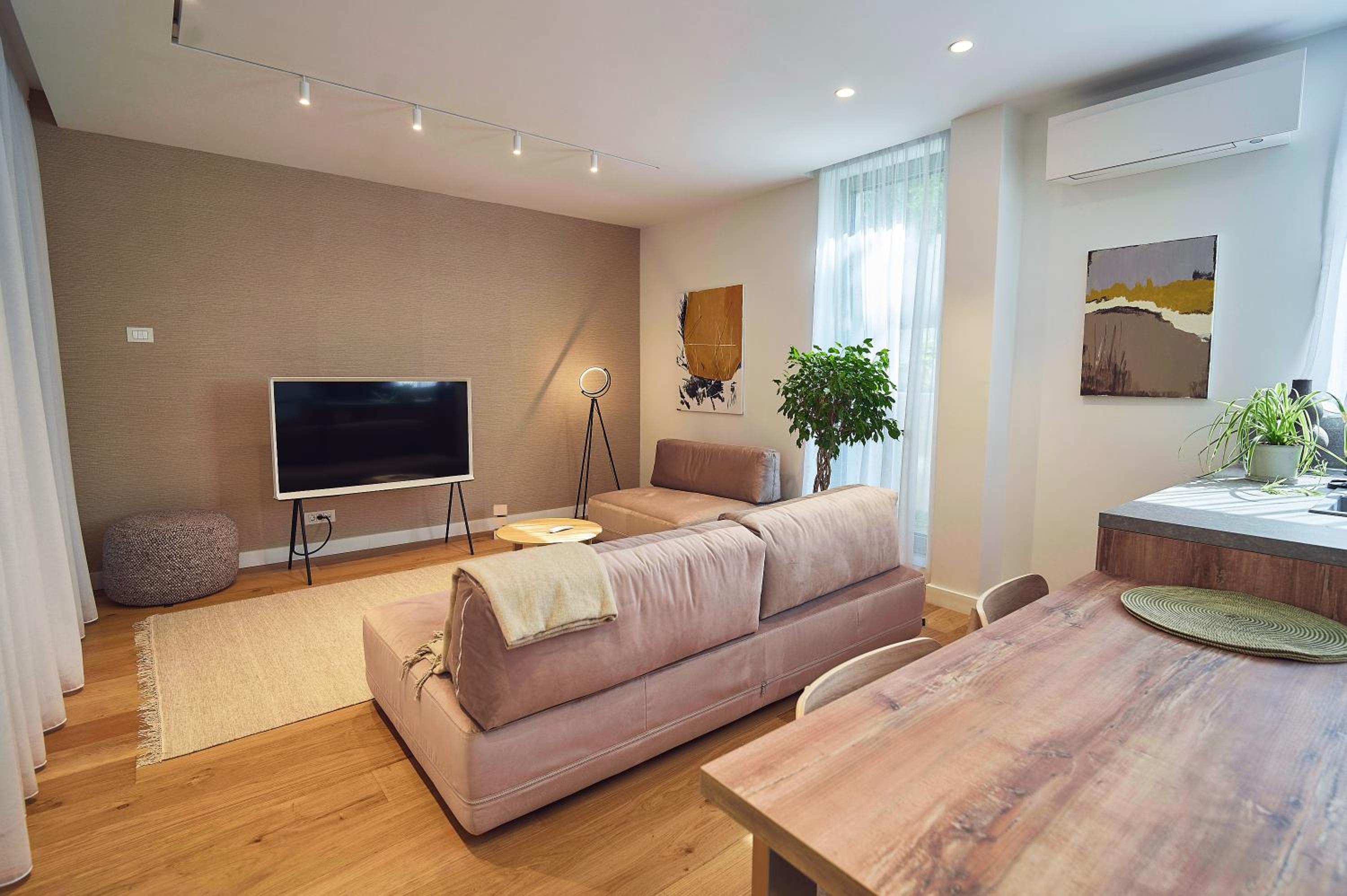 Two-Bedroom Deluxe Apartment