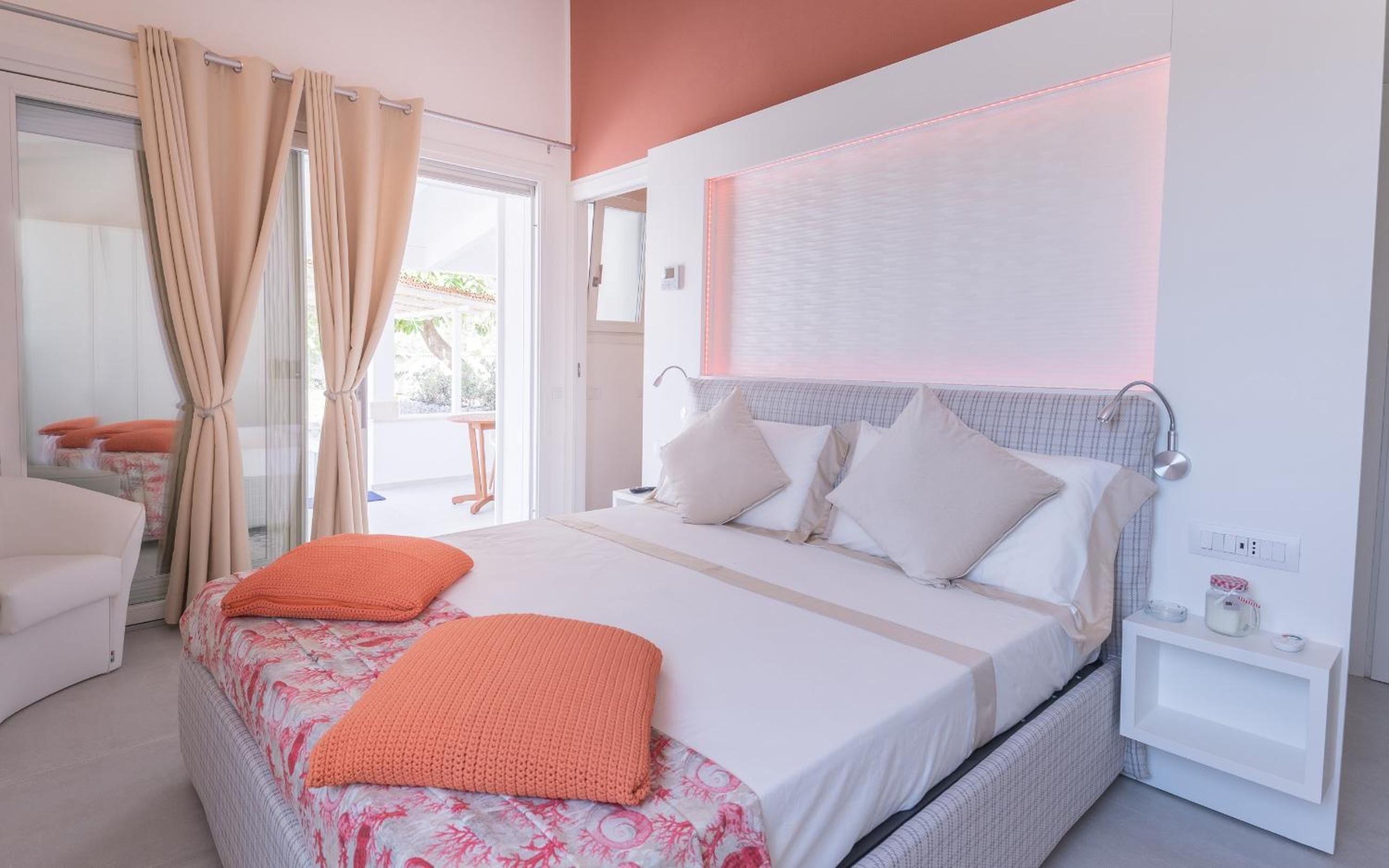 Deluxe Double Room photo 2