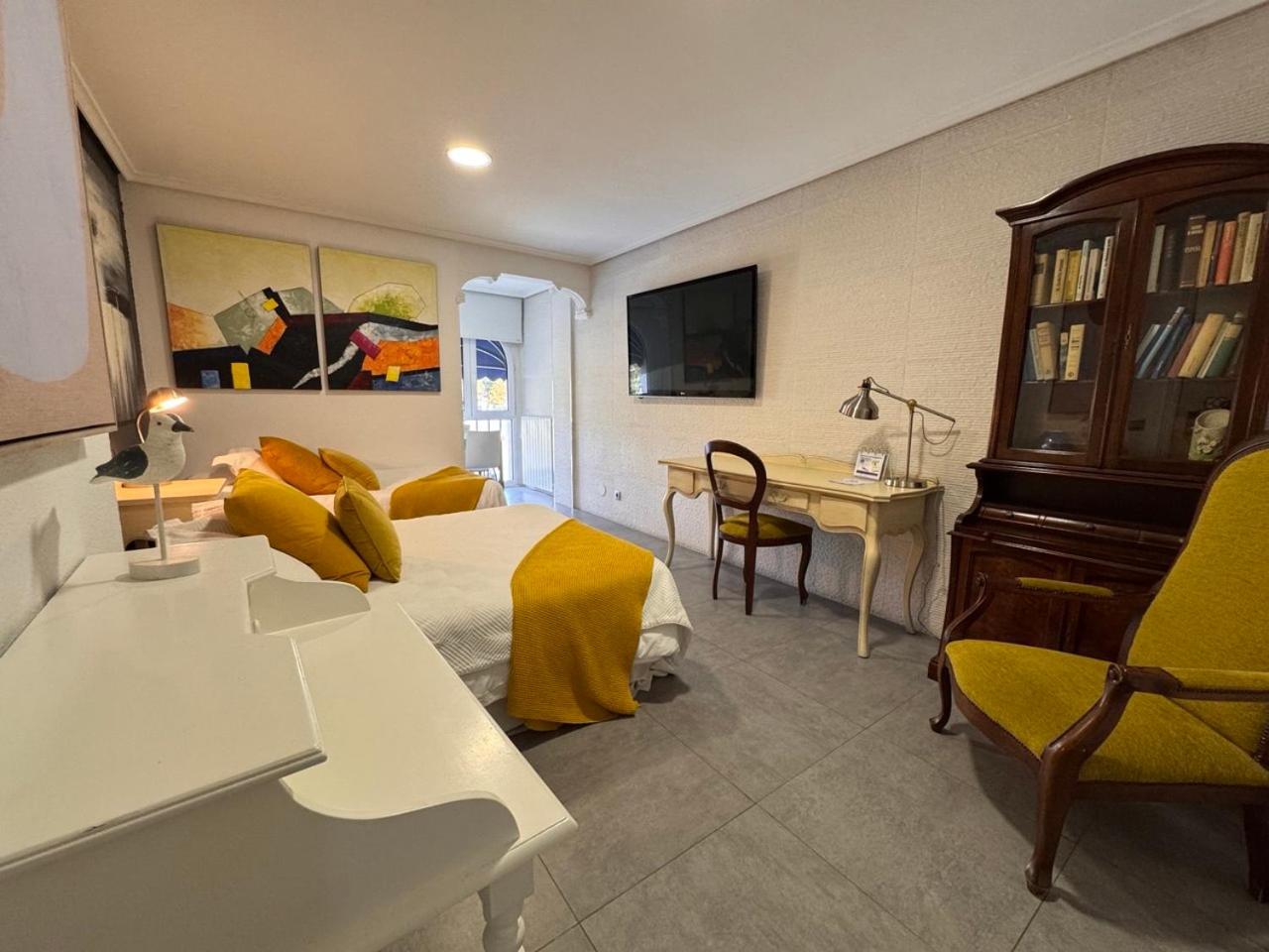 Apartamento de Dos Dormitorios (4 Adultos + 1 Niño)