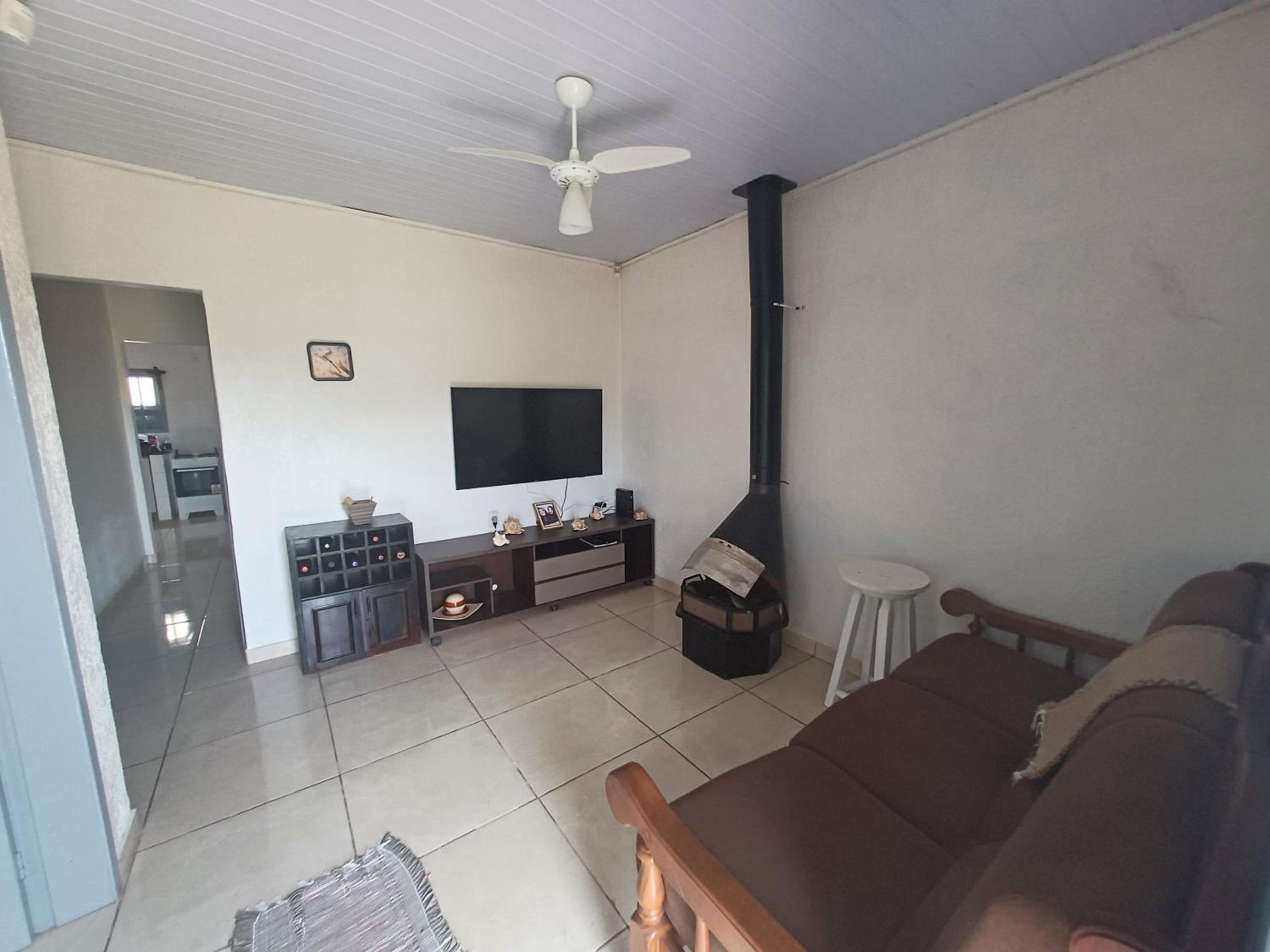 Two-Bedroom House photo 3