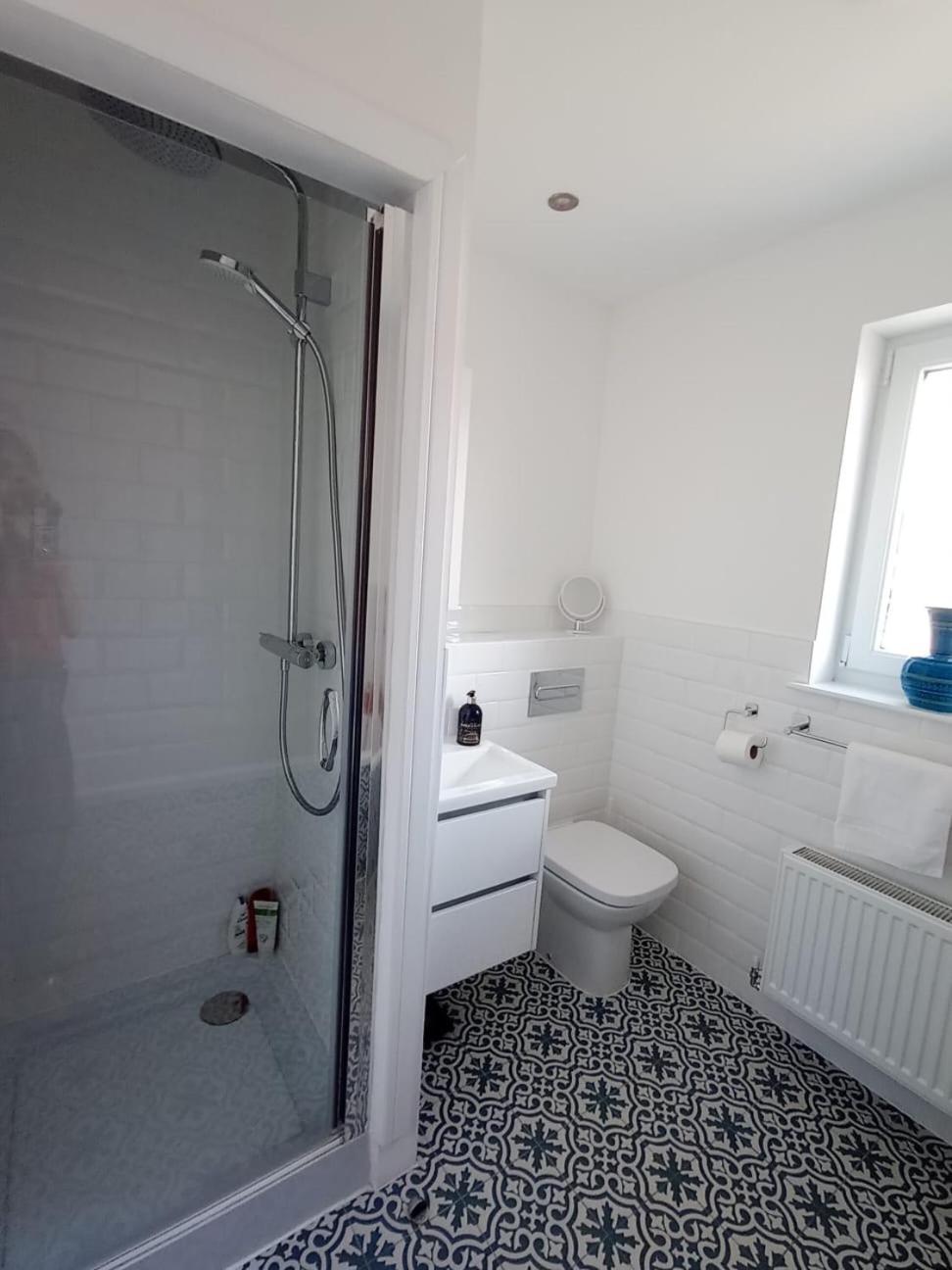 One-Bedroom House photo 2