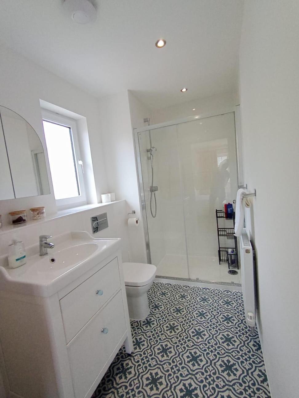 One-Bedroom House photo 3