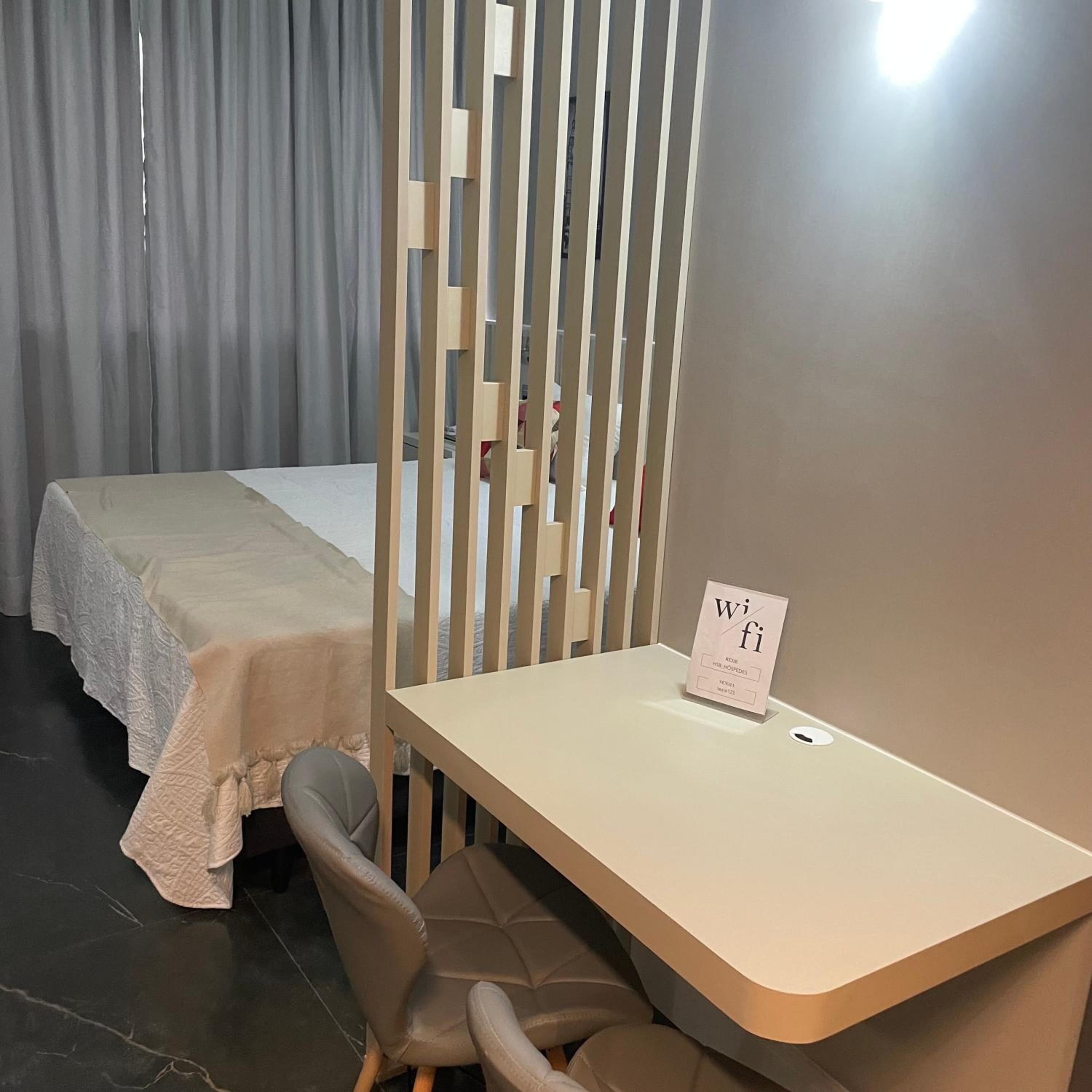 Deluxe Studio