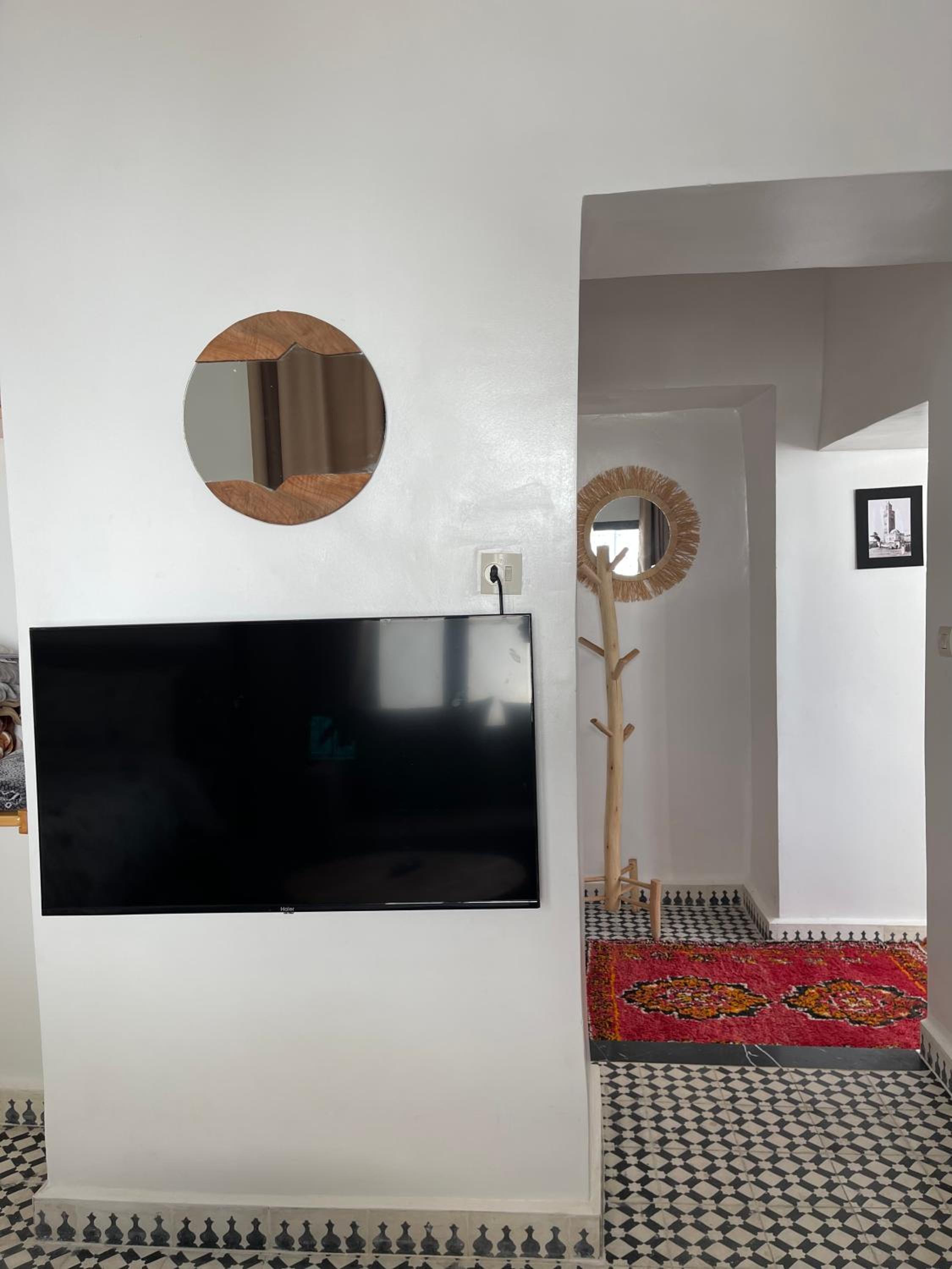 One-Bedroom Apartment photo 2