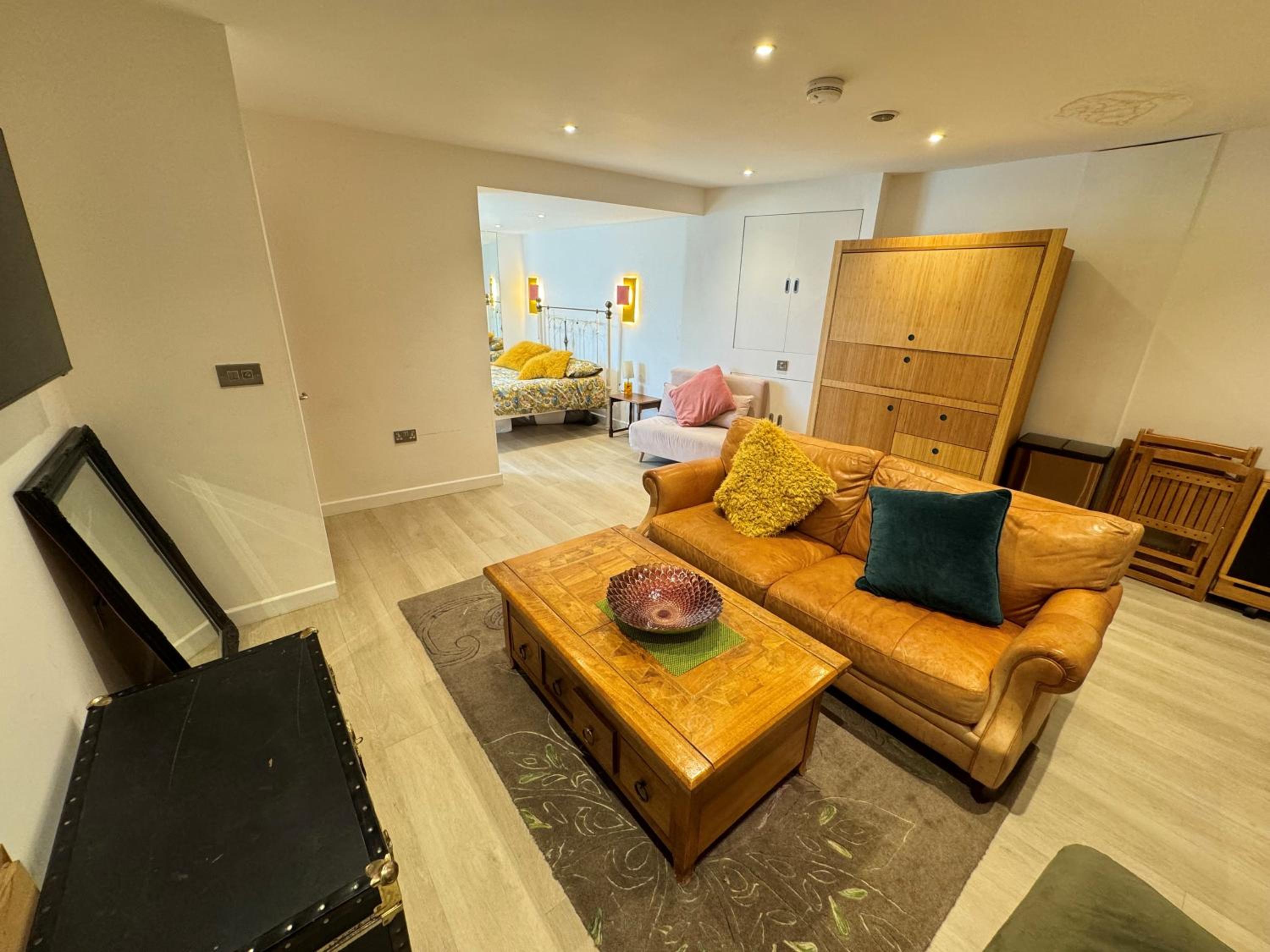 King Studio with Sofa Bed