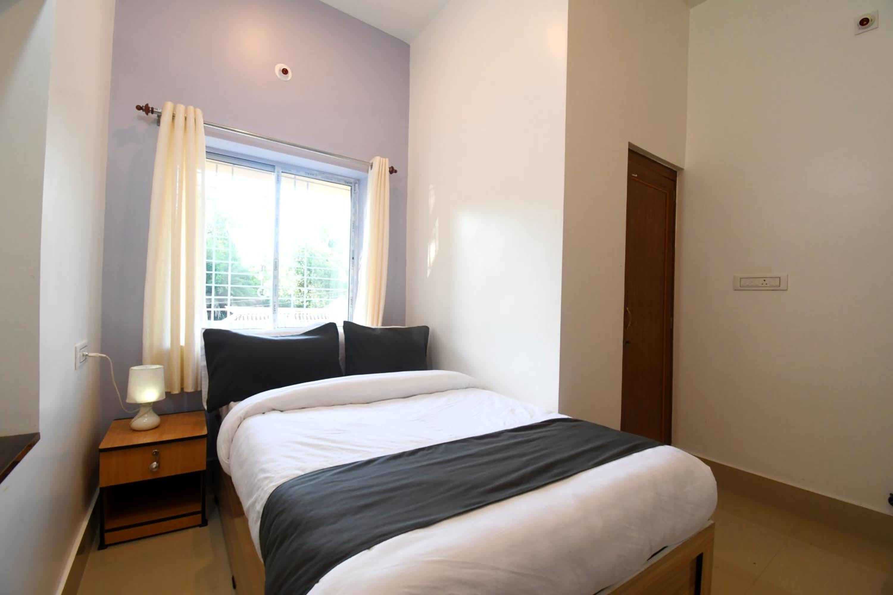 Deluxe Single Room - Photo 2