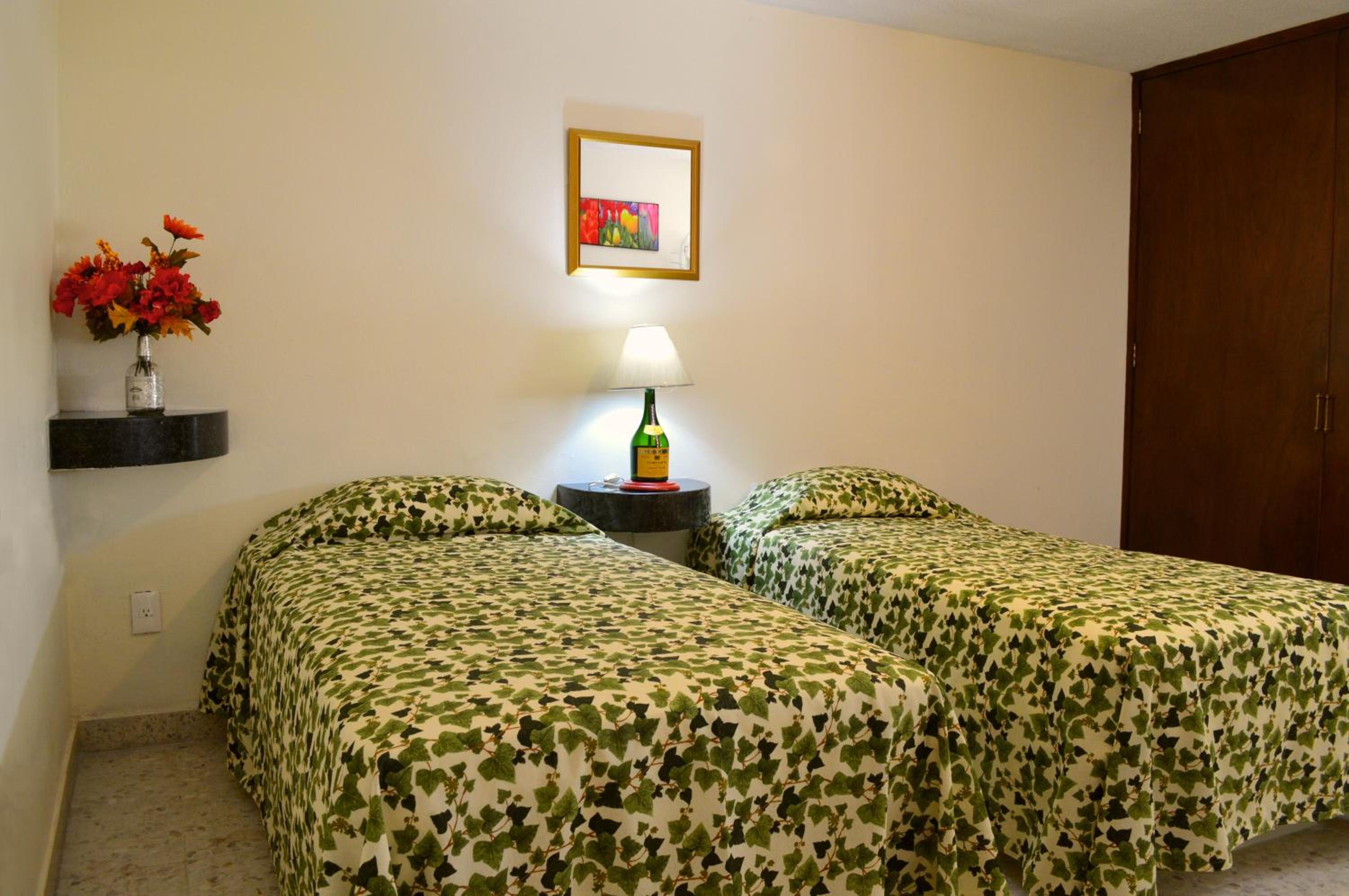 Classic Triple Room