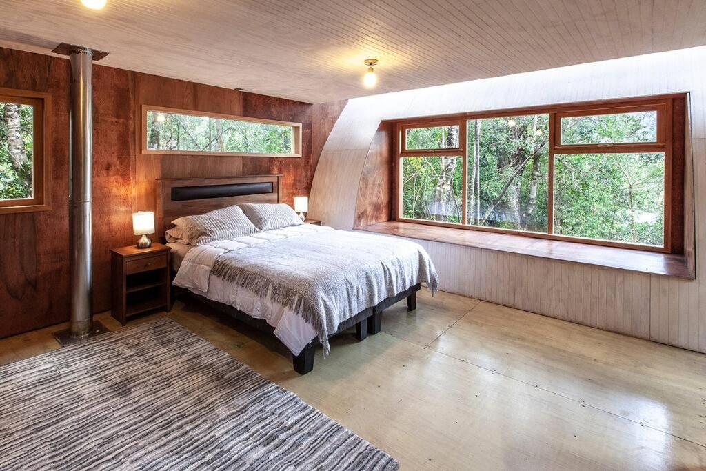Two-Bedroom House photo 2