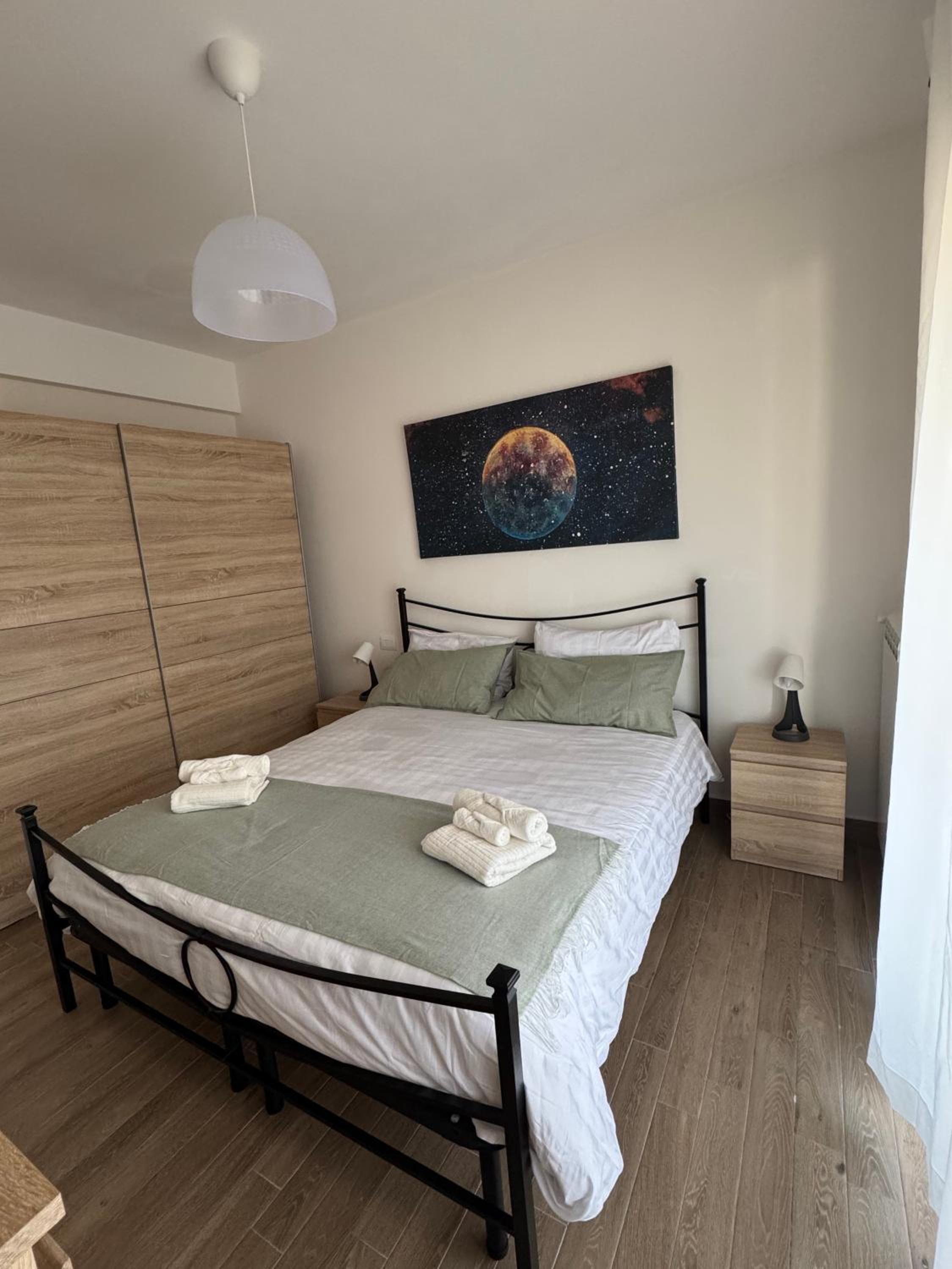 One-Bedroom Apartment with Park View photo 1
