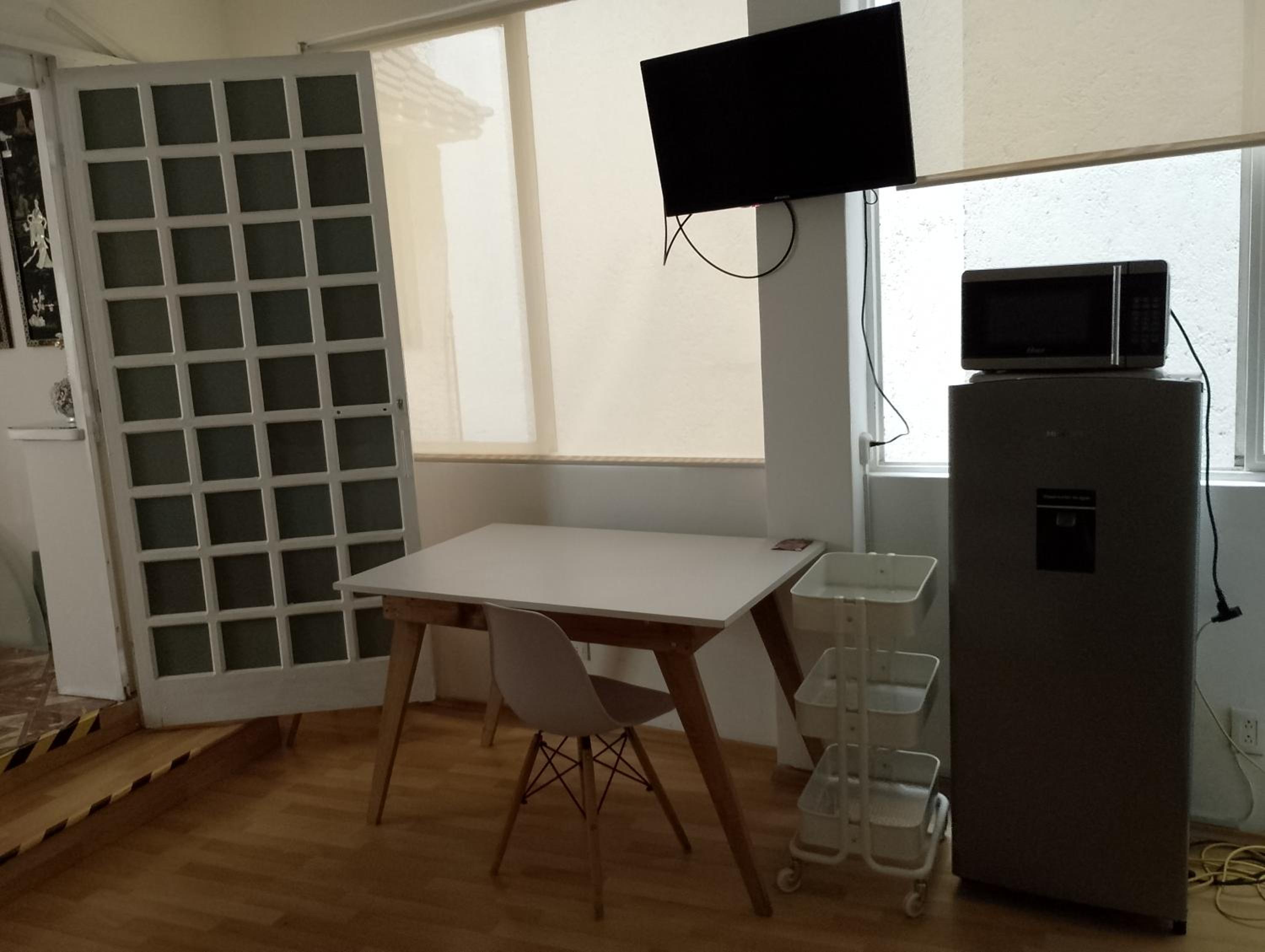 Budget Double Room - Photo 4