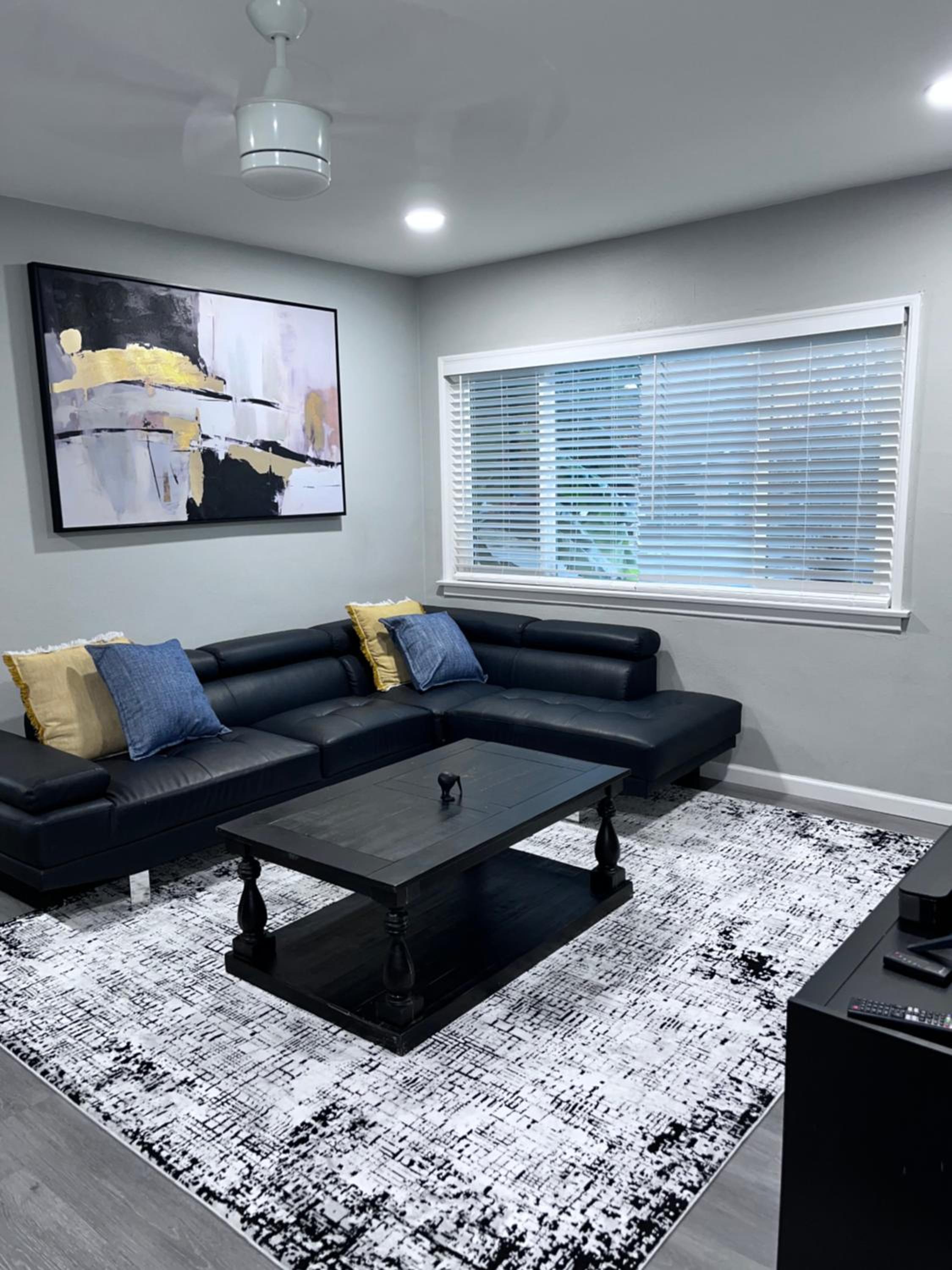 Three-Bedroom Villa photo 1
