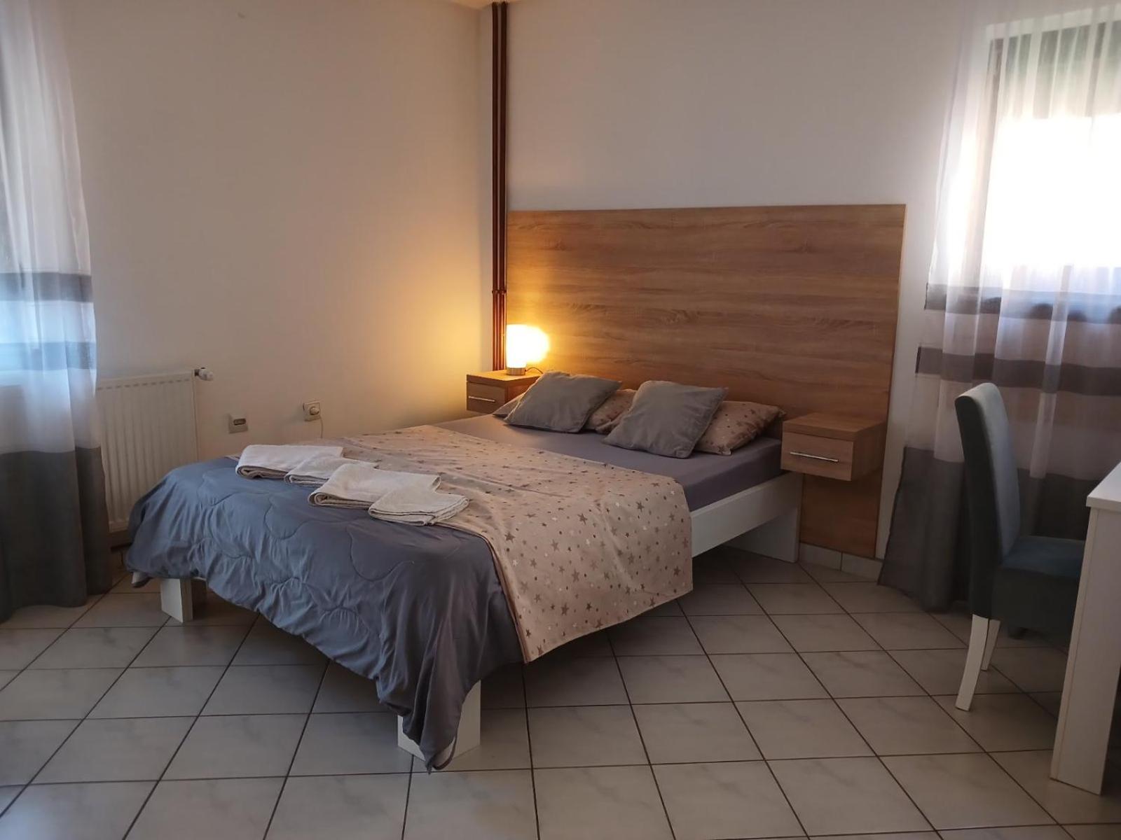 Studio Apartment photo 3