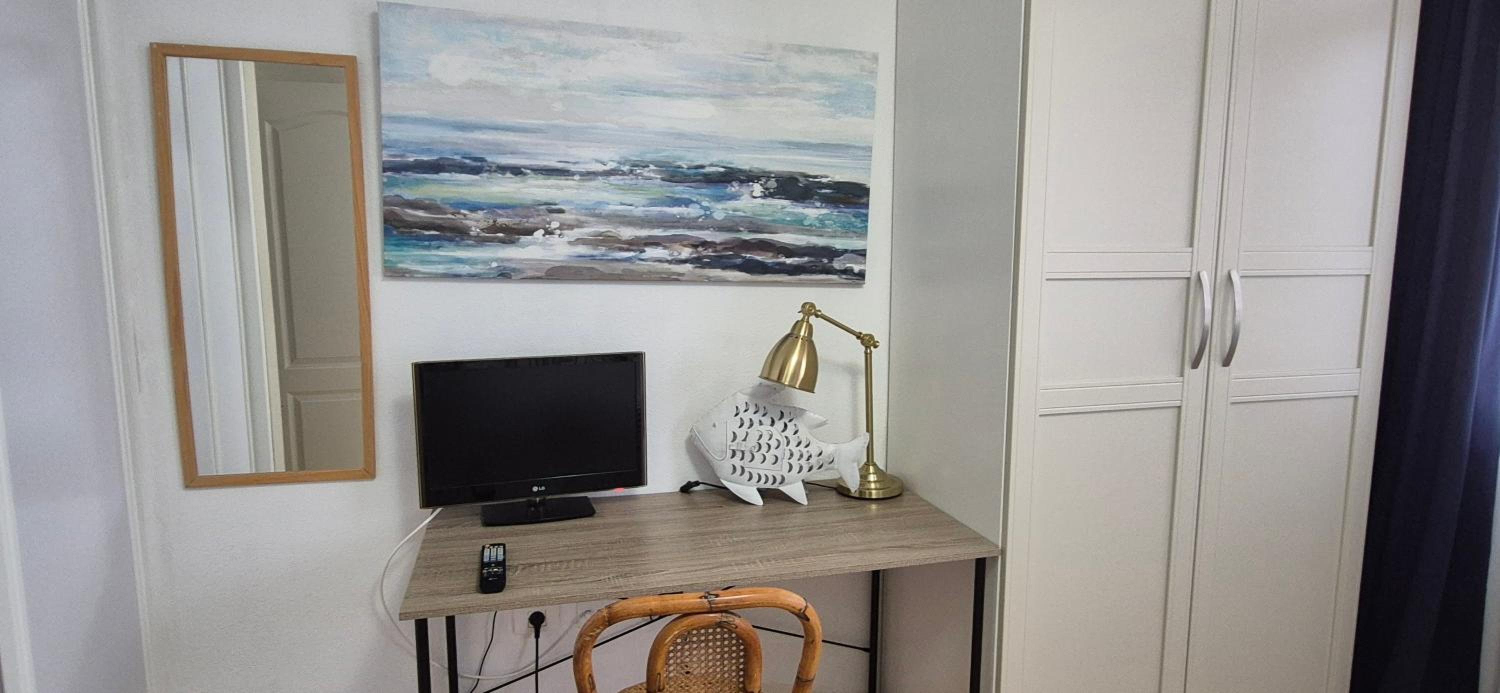 Two-Bedroom Apartment photo 2