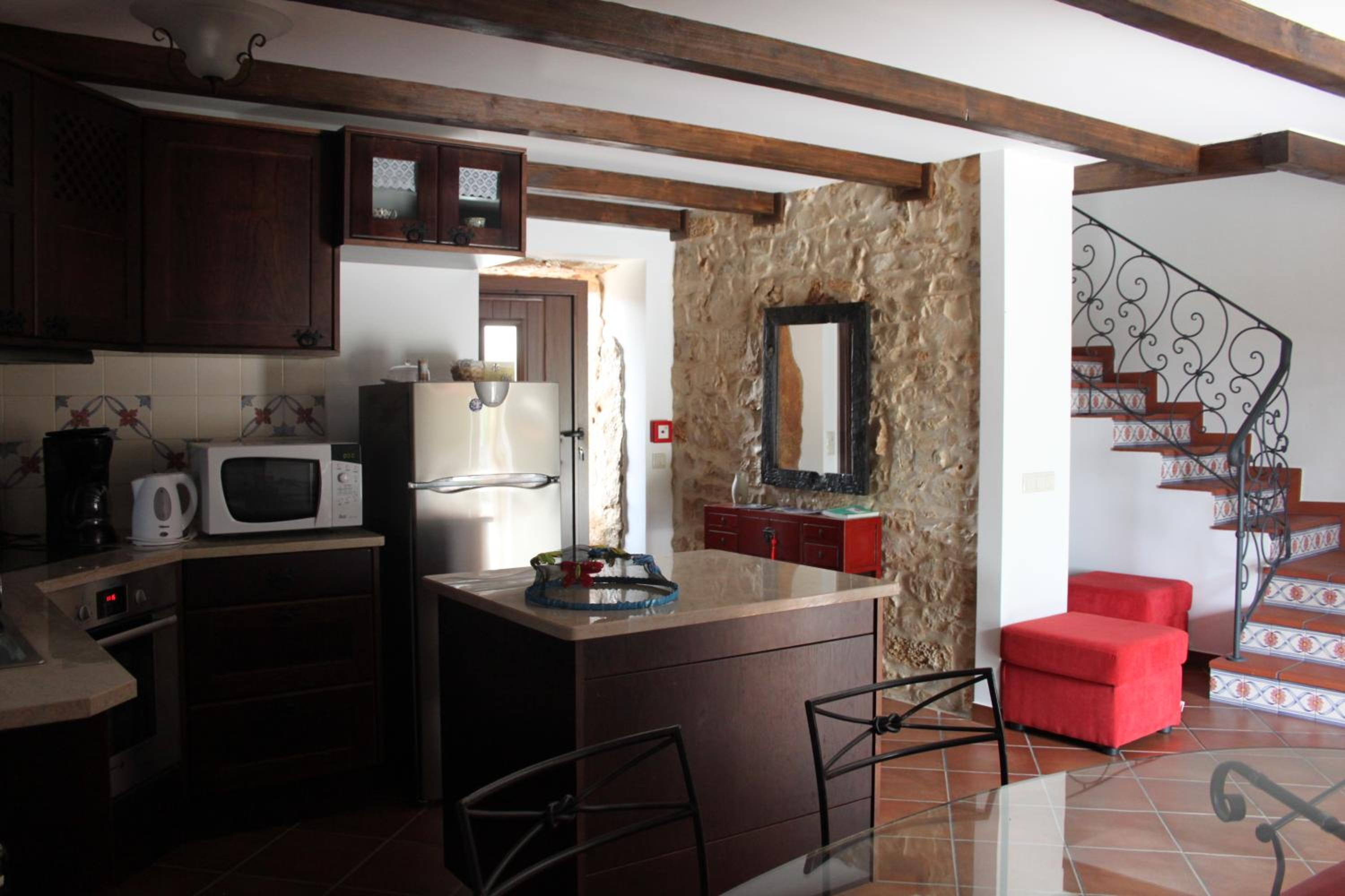 Two-Bedroom House - Photo 14