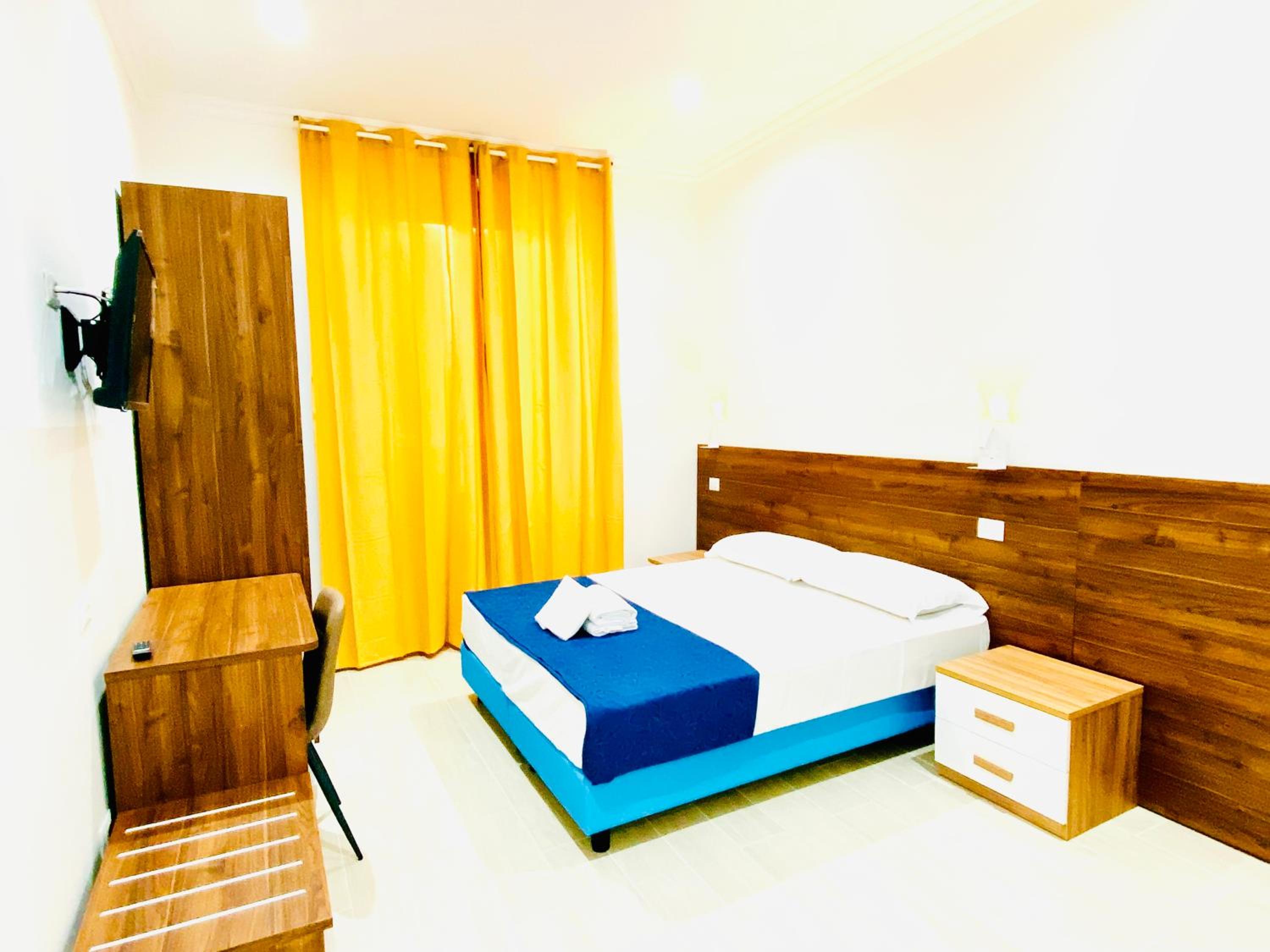 Comfort Triple Room