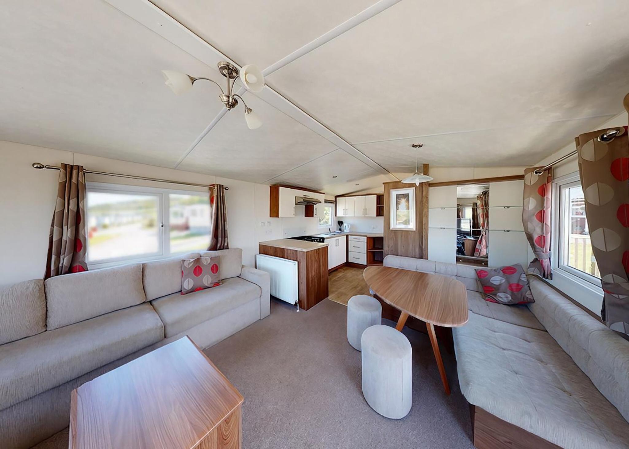 Three-Bedroom Mobile Home photo 3