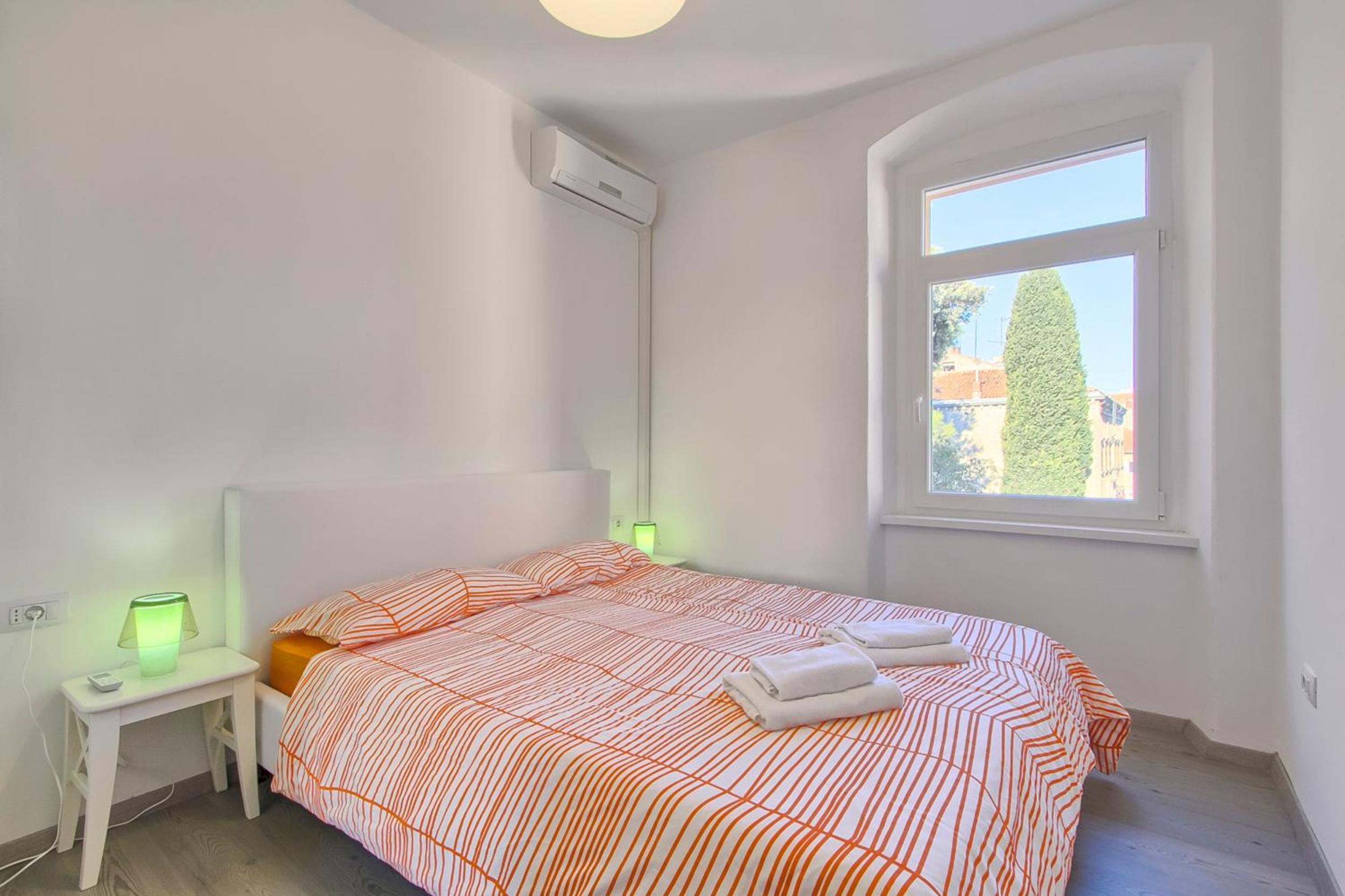 Three-Bedroom Apartment - Photo 7
