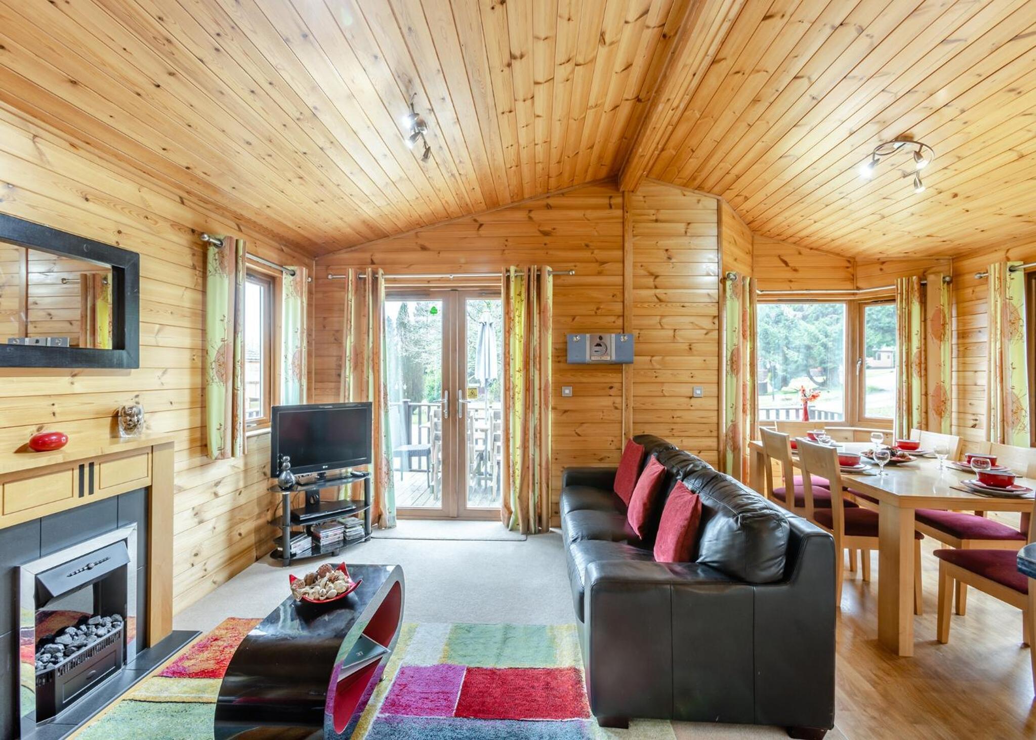 Three-Bedroom House 2 photo 1