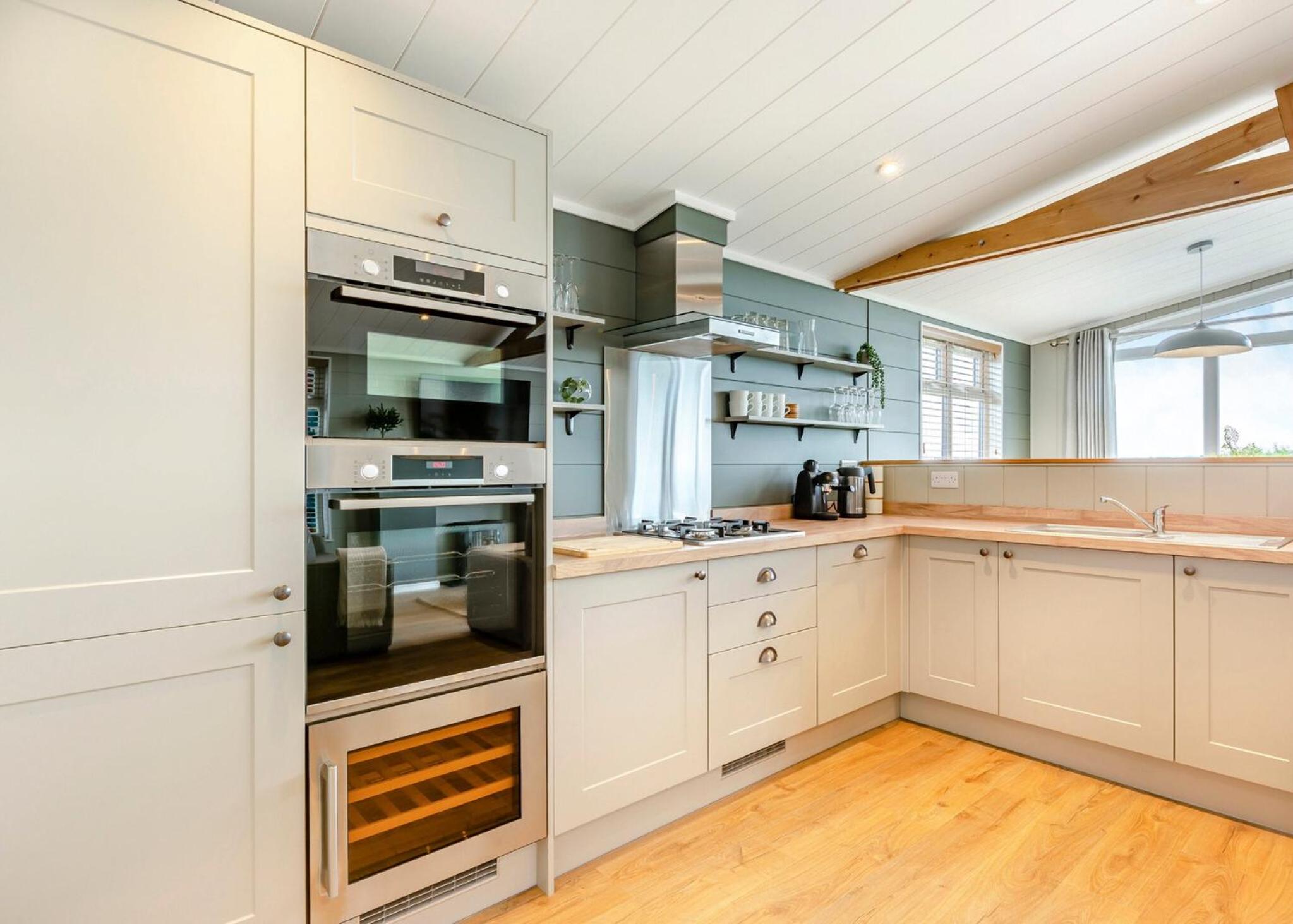 Three-Bedroom House photo 2