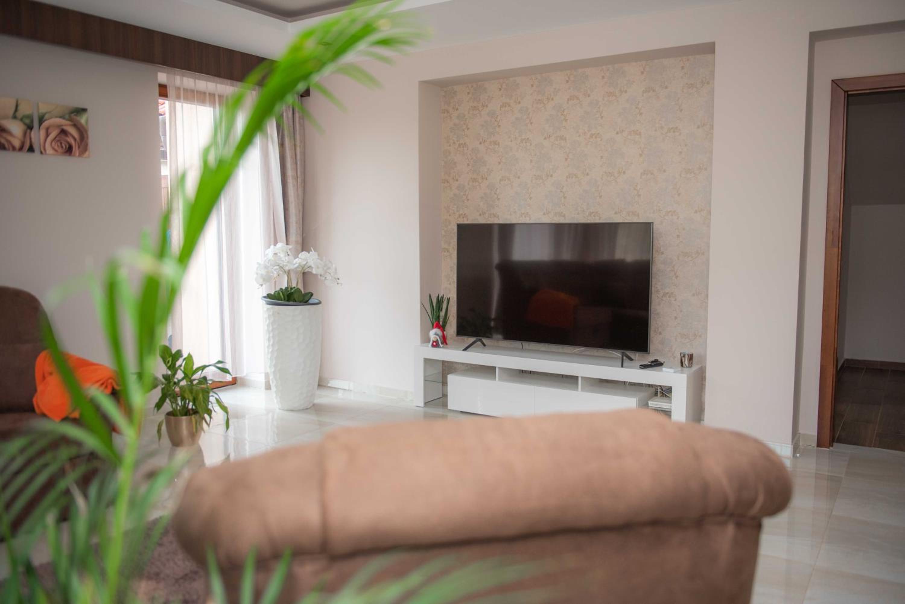 Villa photo 1