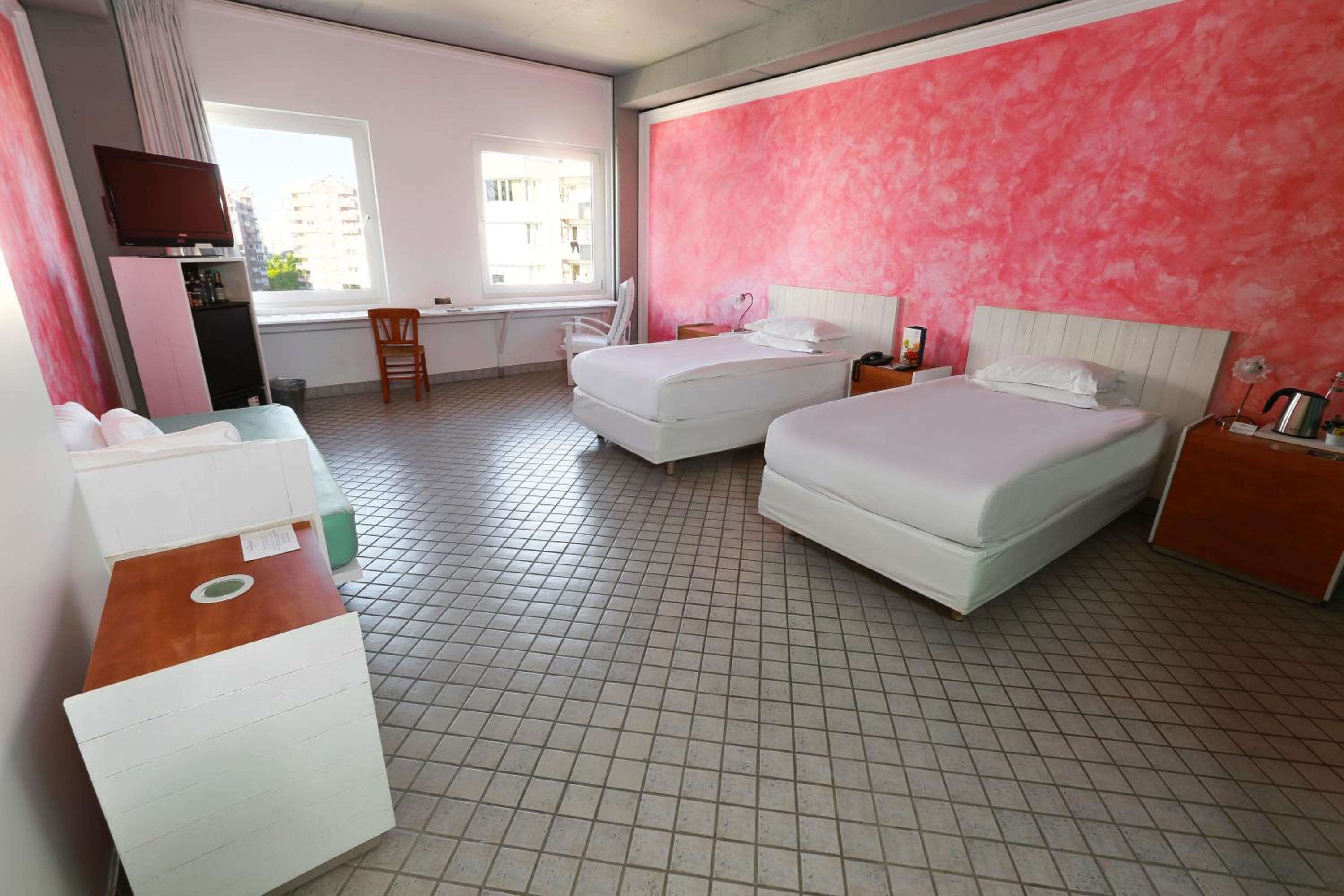 Triple Room With City View