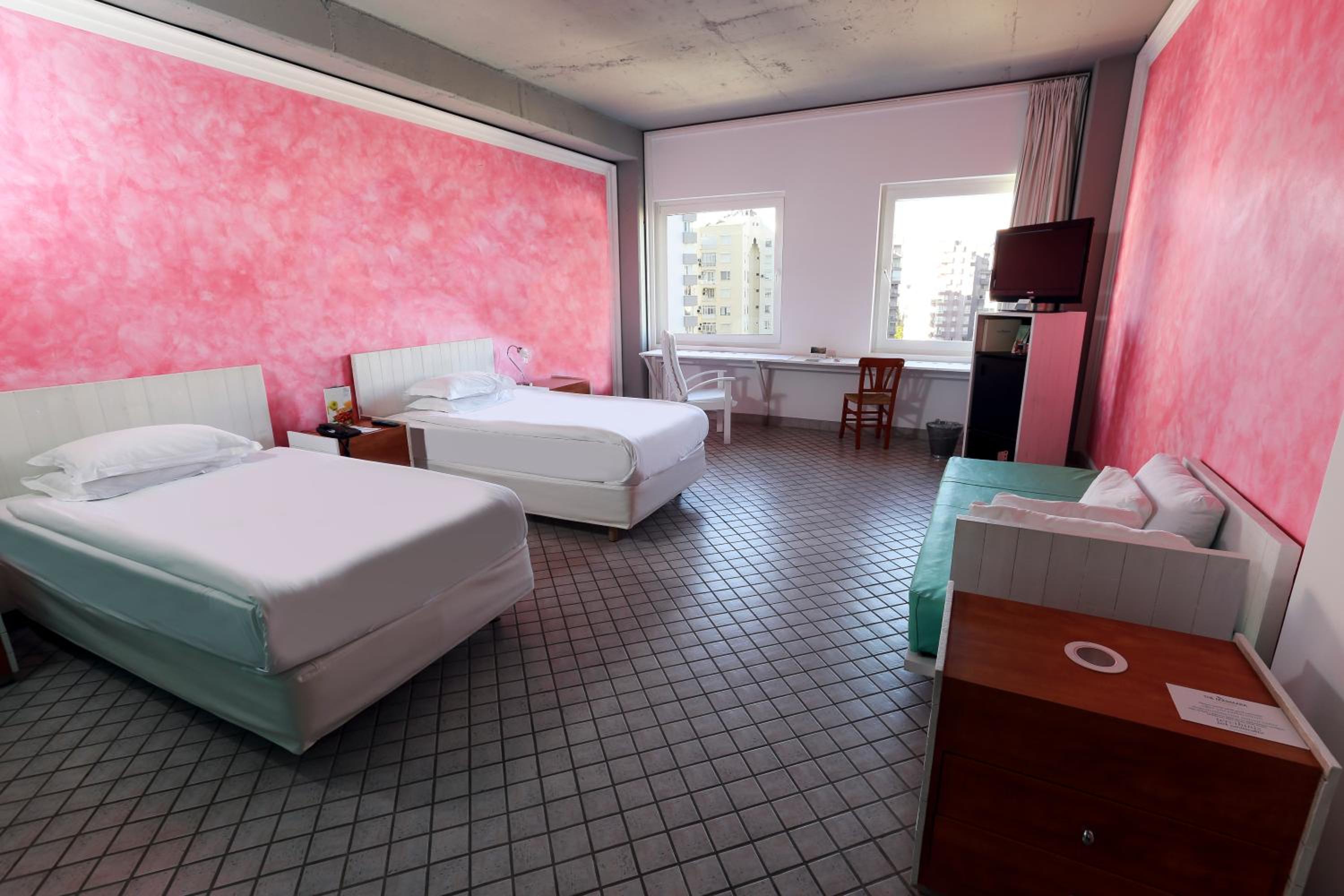 Triple Room With City View