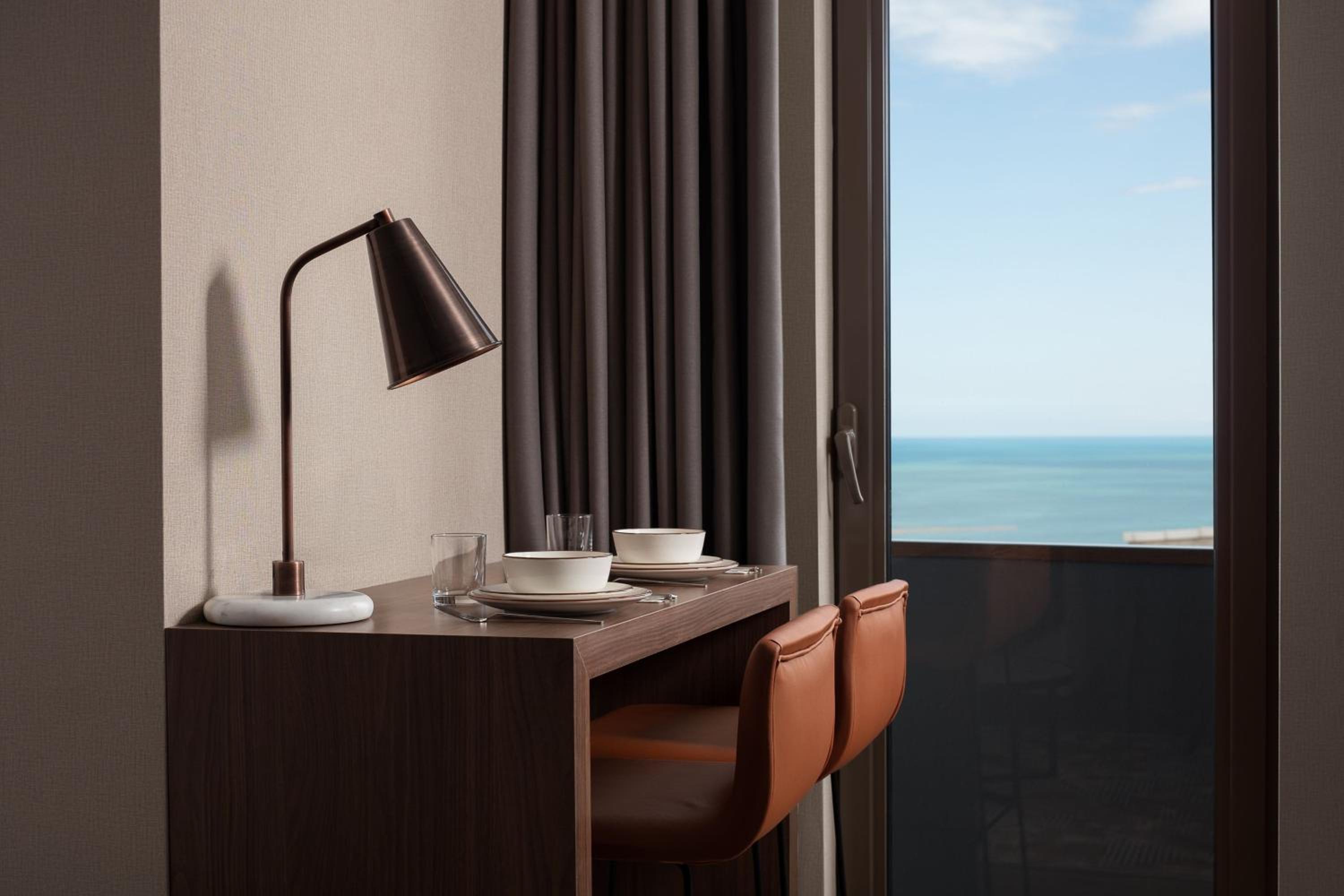 King Studio with City View - Photo 10