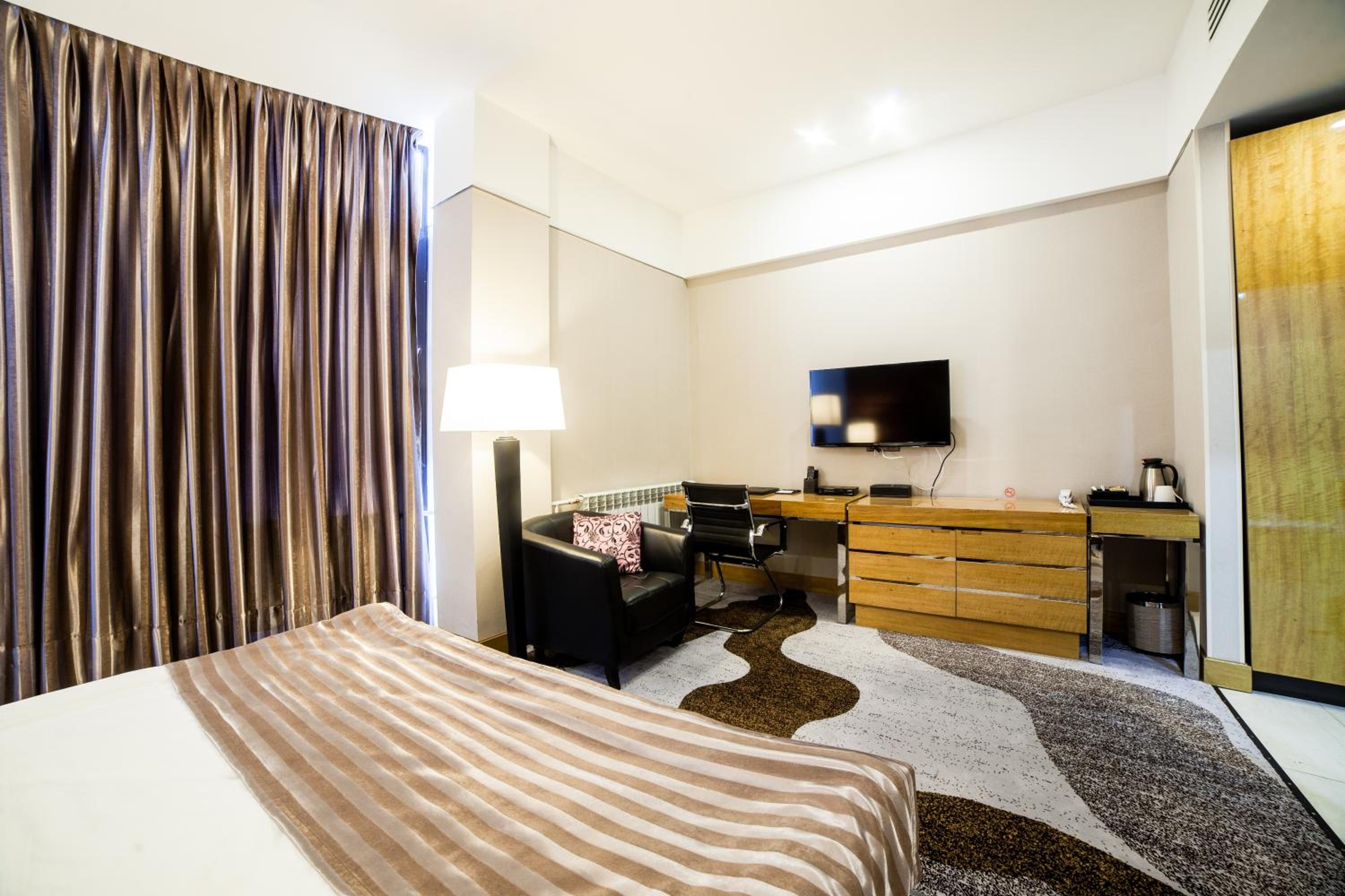 Standard Twin Room photo 2