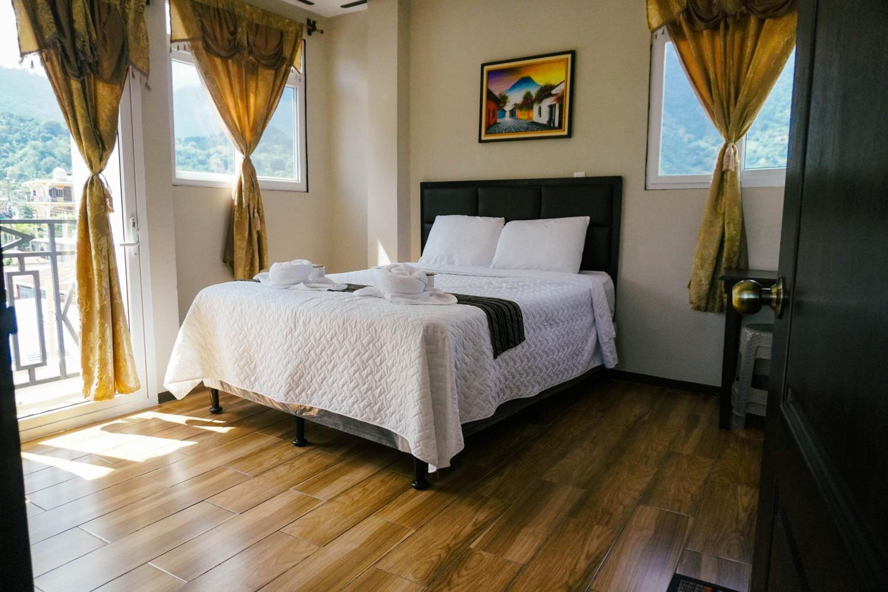Double Room with Private Bathroom photo 1