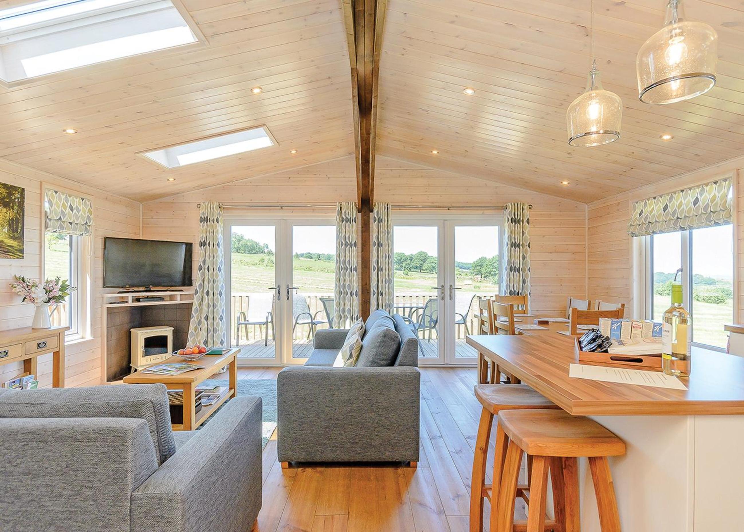 Three-Bedroom House photo 2