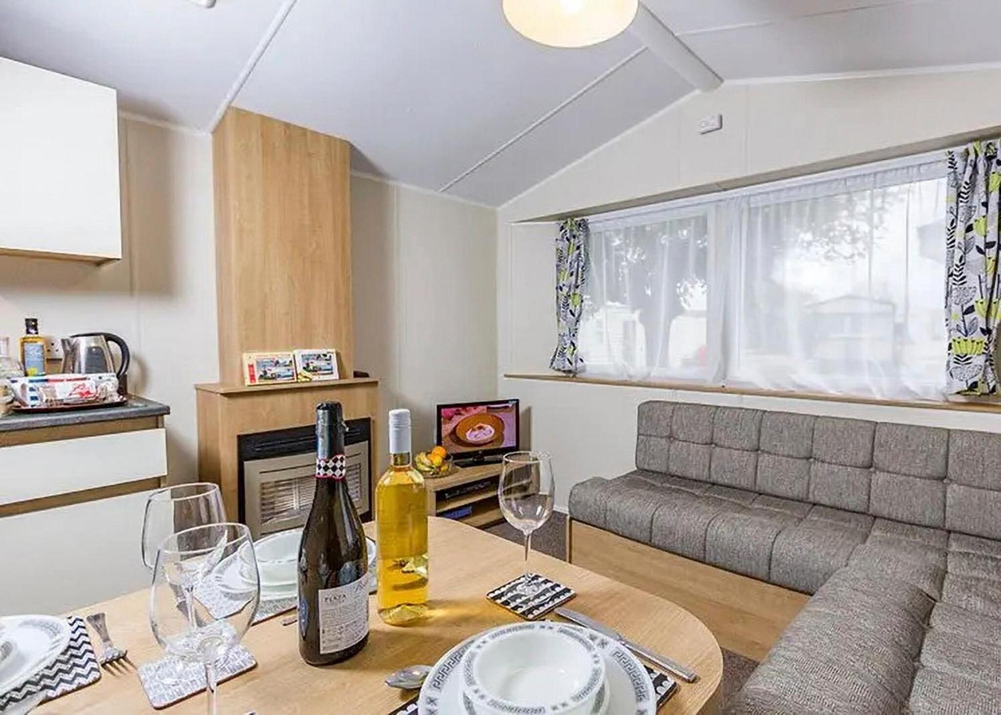 Three-Bedroom Mobile Home photo 2